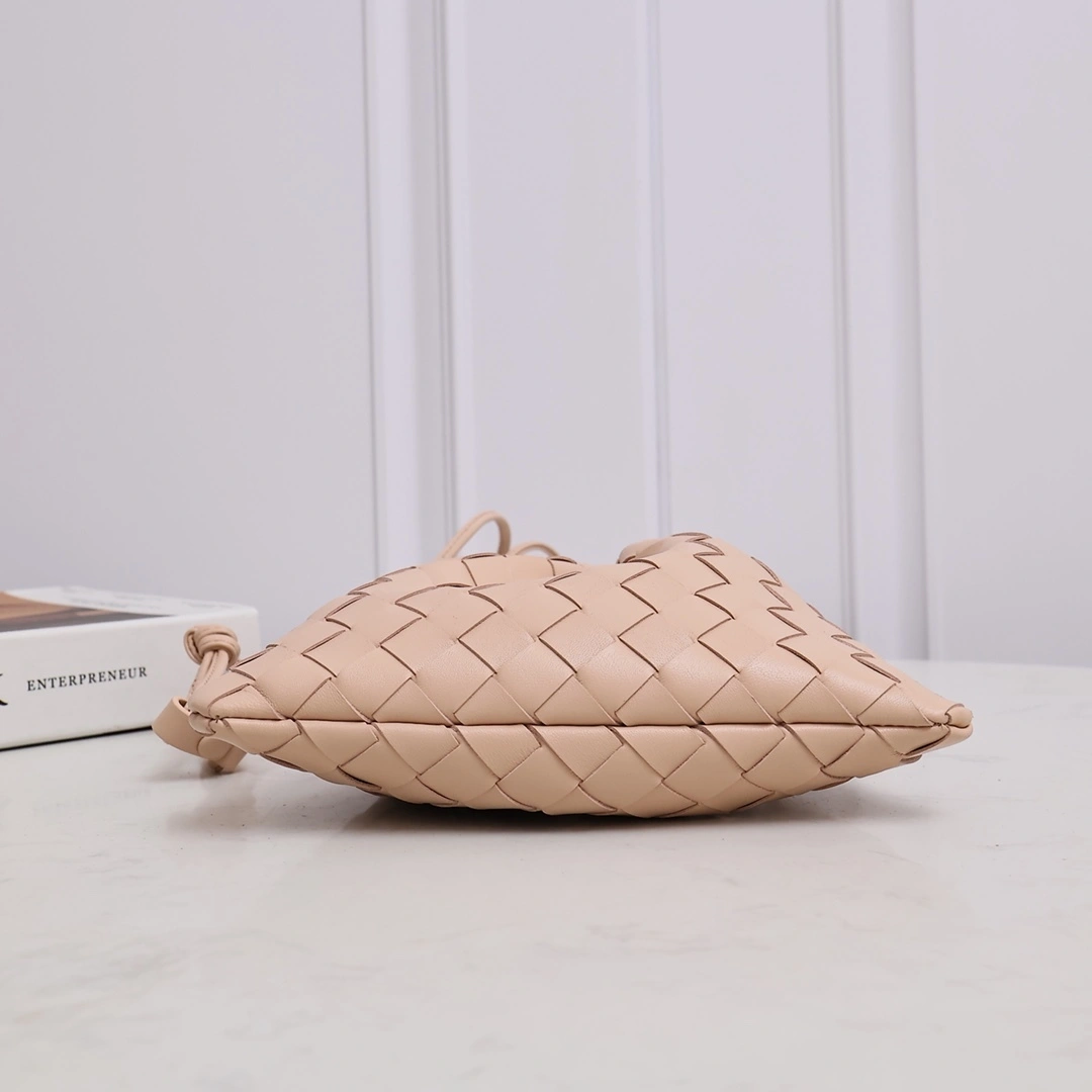 MOMO-- V595t1 816987V3IV16805 high quality version item:E-B000C1132