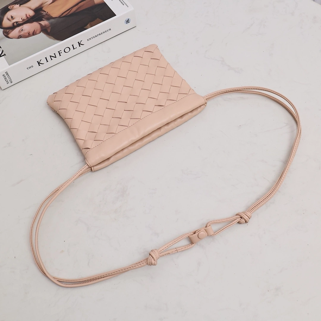 MOMO-- V595t1 816987V3IV16805 high quality version item:E-B000C1132