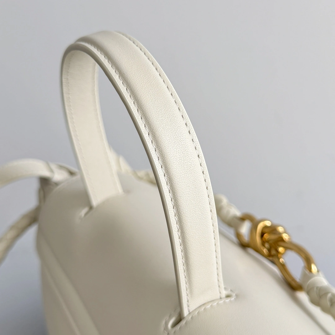 MOMO-- V595t1 817231V4O929195 high quality version Ciao cowhide item:F-B100B0276