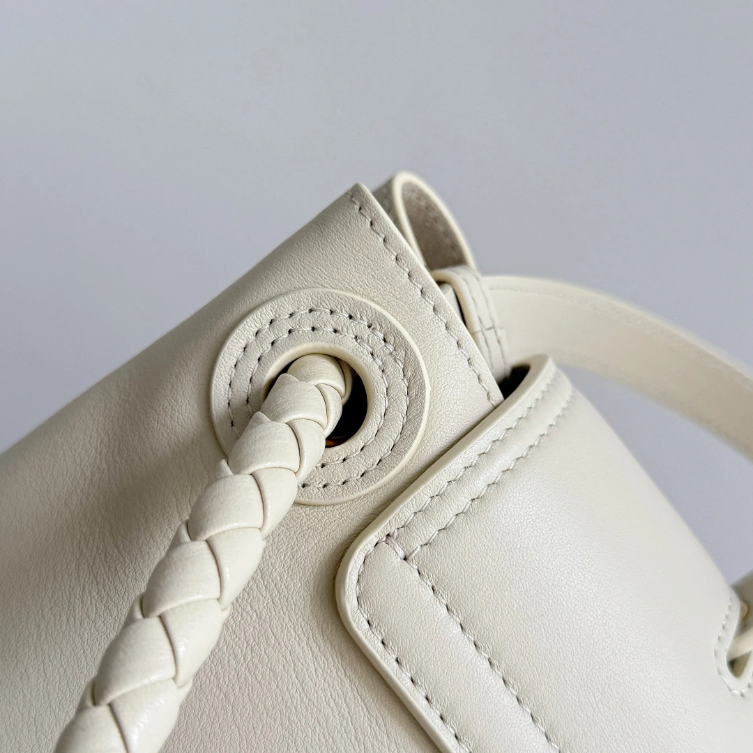 MOMO-- V595t1 817231V4O929195 high quality version Ciao cowhide item:F-B100B0276