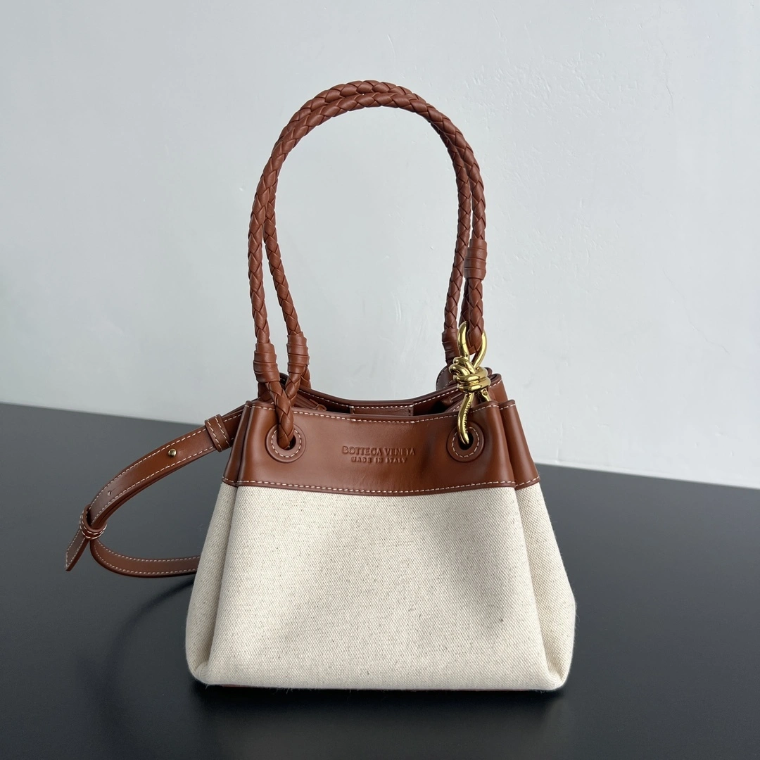 MOMO-- V595t1 826220VMAXN9837 high quality version item:E-B664G1928