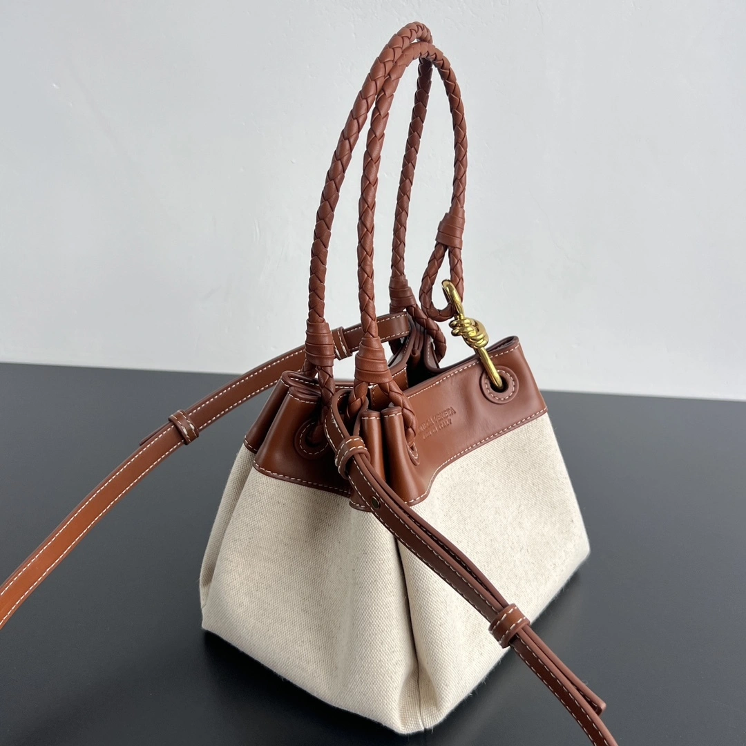 MOMO-- V595t1 826220VMAXN9837 high quality version item:E-B664G1928