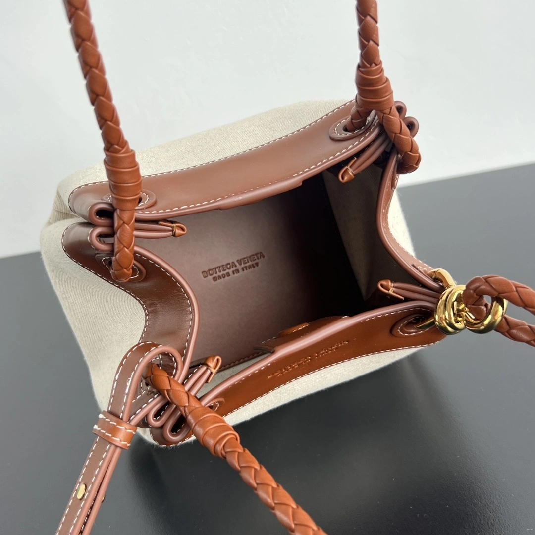 MOMO-- V595t1 826220VMAXN9837 high quality version item:E-B664G1928