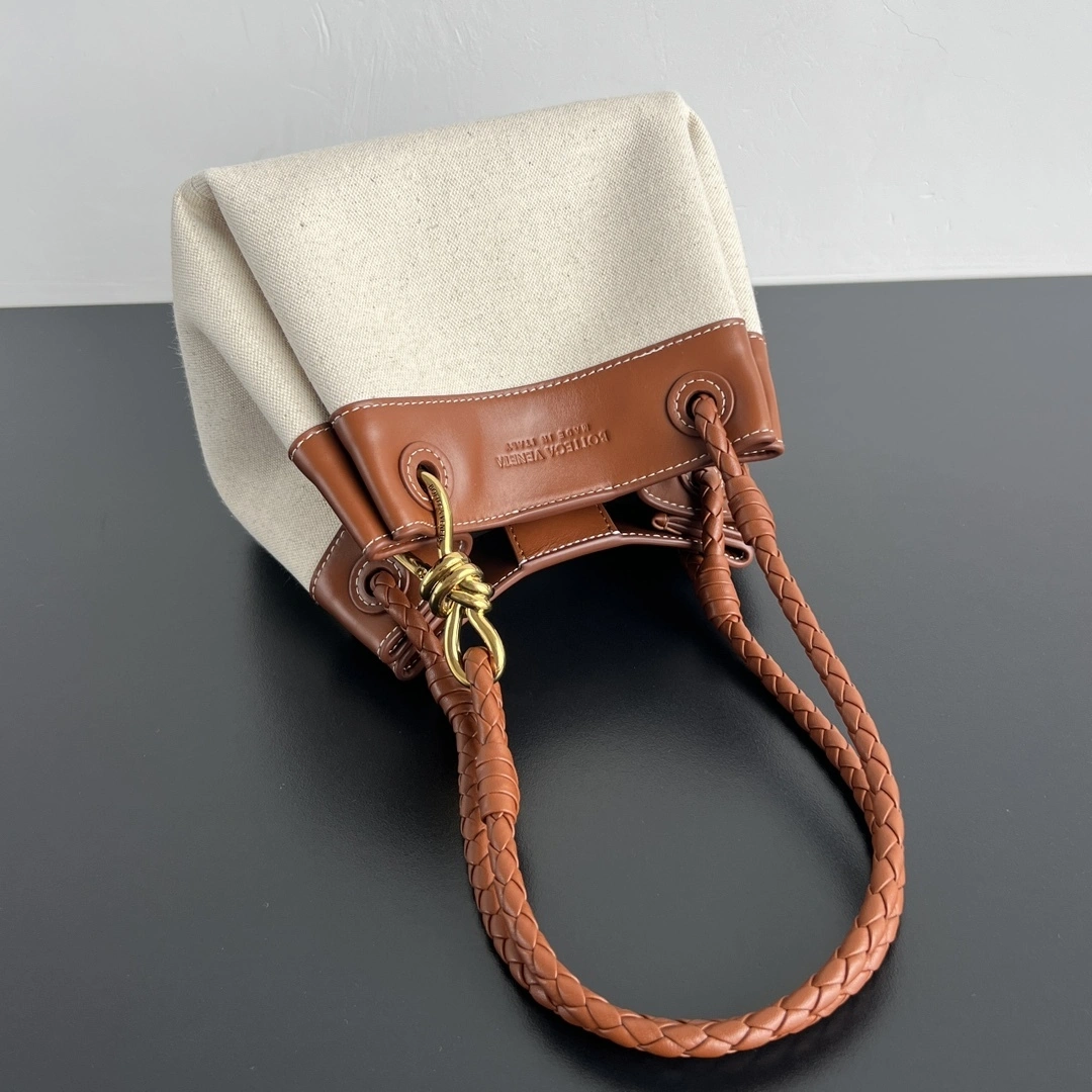 MOMO-- V595t1 826220VMAXN9837 high quality version item:E-B664G1928