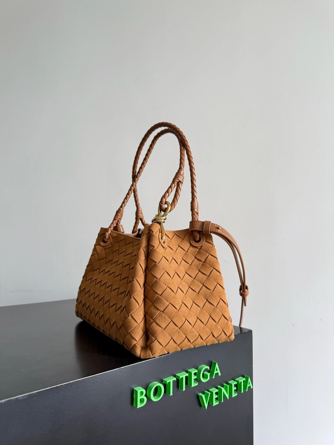 MOMO-- V595t1 835921V1QE92599 high quality version parachuta item:E-B000J1859