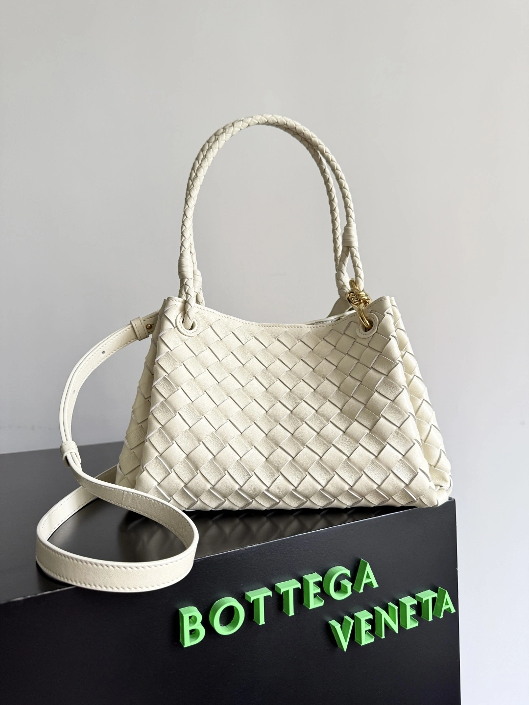 MOMO-- V595t1 835921VCPPT9195 high quality version parachuta item:F-B000B0262