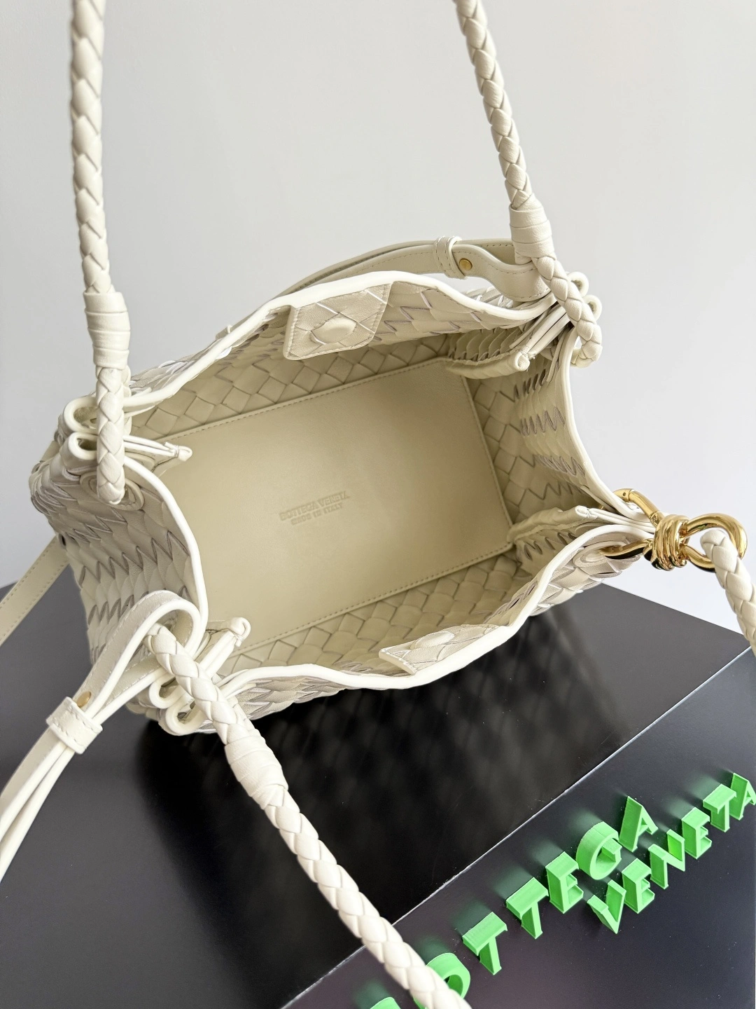 MOMO-- V595t1 835921VCPPT9195 high quality version parachuta item:F-B000B0262