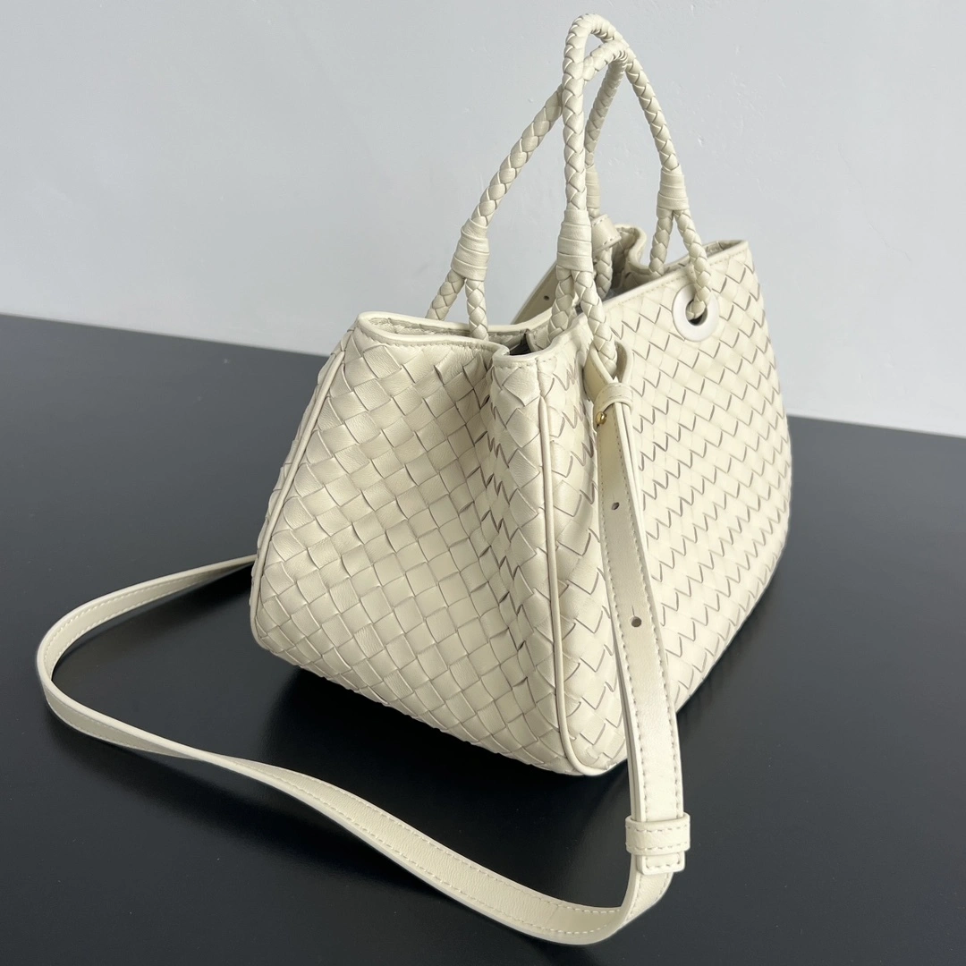 MOMO-- V595t1 836261V08Z09211 sheepskin high quality version item:E-B664G1503W