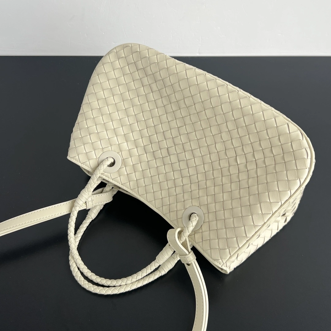 MOMO-- V595t1 836261V08Z09211 sheepskin high quality version item:E-B664G1503W