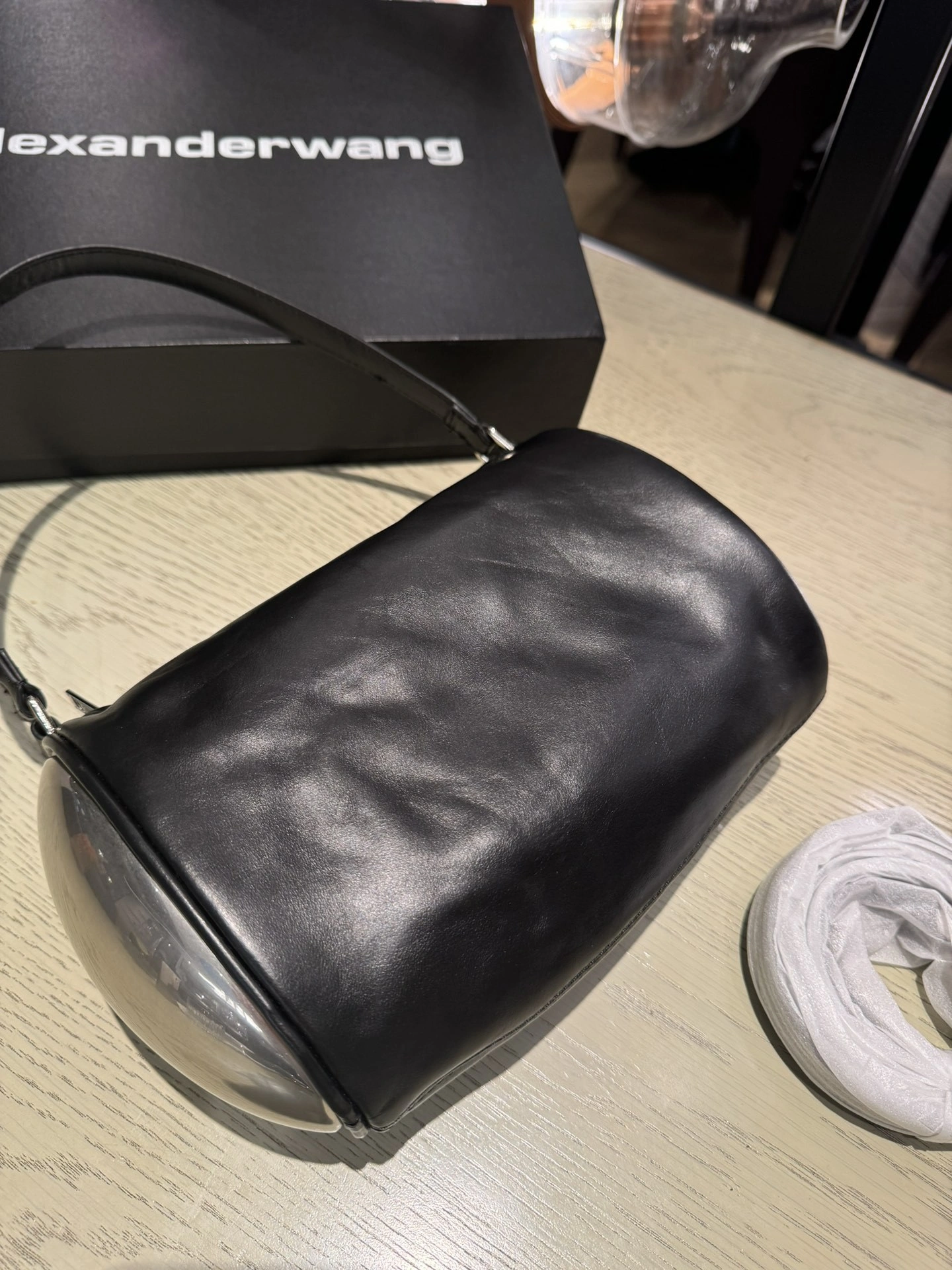 MOMO-- W196 20224P01L001 high quality version dome cowhide item:E-B000A1271
