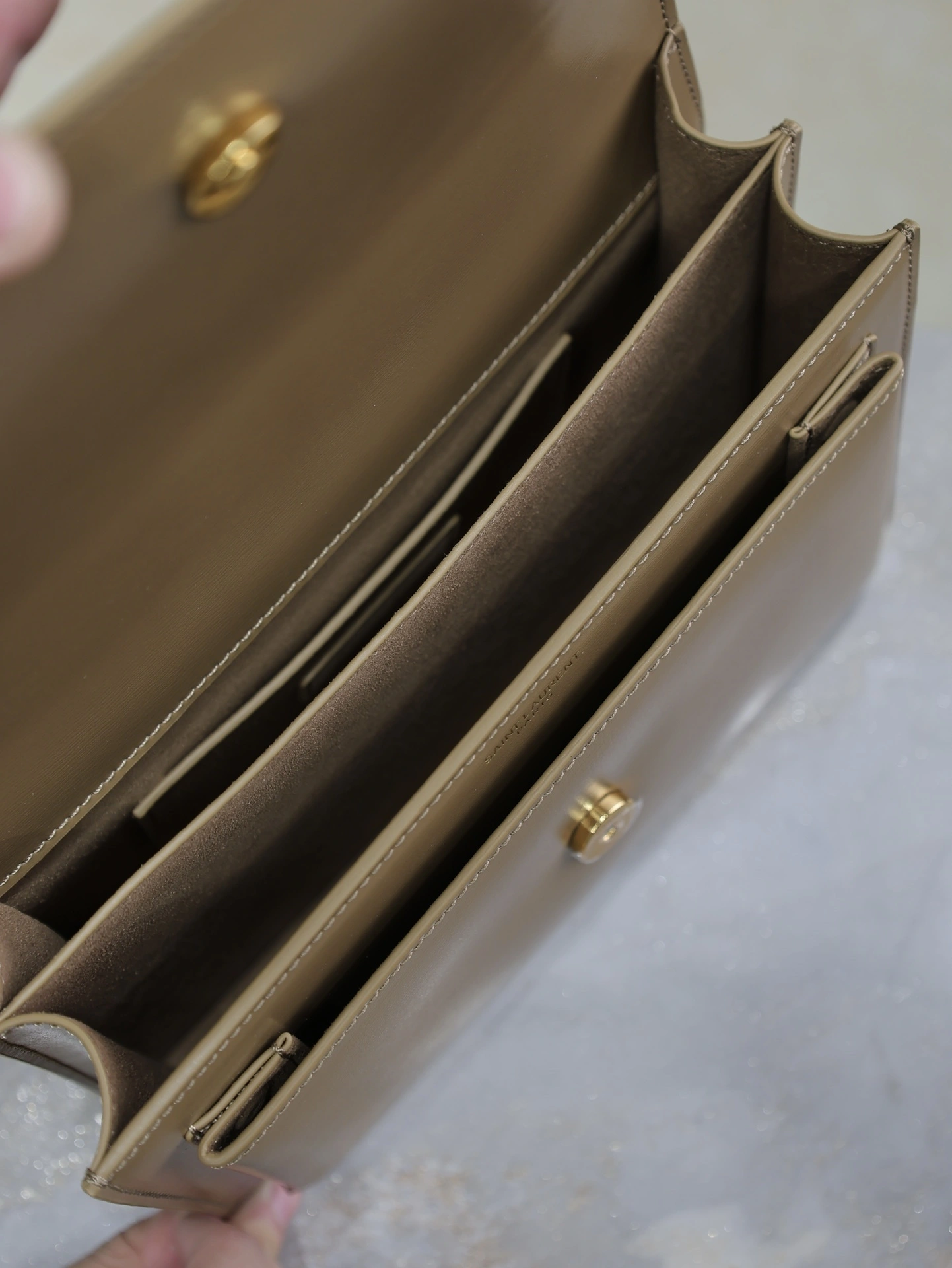 MOMO-- Yv5s 442906D420W2536 high quality version cowhide item:D-B225L0536