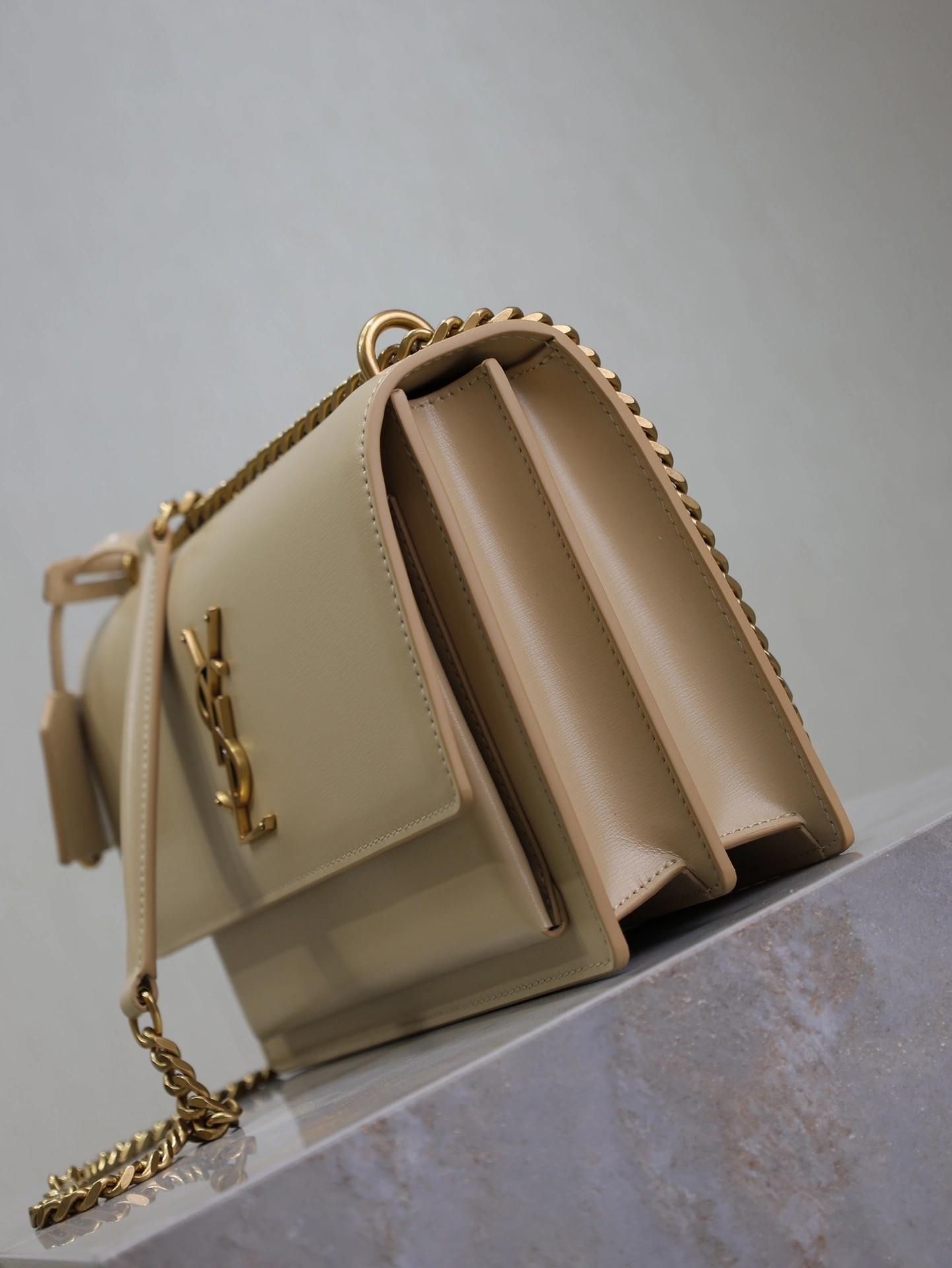 MOMO-- Yv5s 442906D420W2721 high quality version cowhide item:D-B225L0535