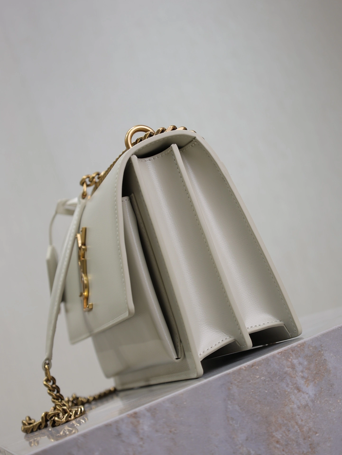 MOMO-- Yv5s 442906D420W9207 high quality version cowhide item:D-B225L0537