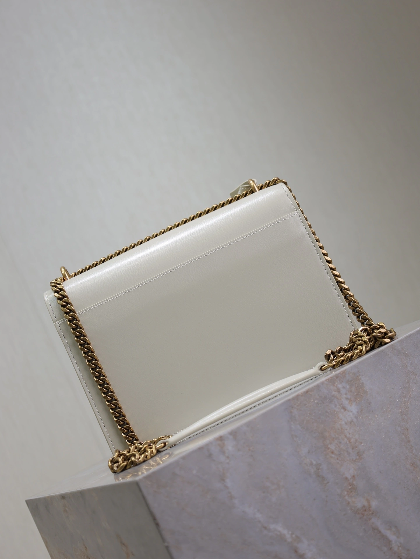 MOMO-- Yv5s 442906D420W9207 high quality version cowhide item:D-B225L0537