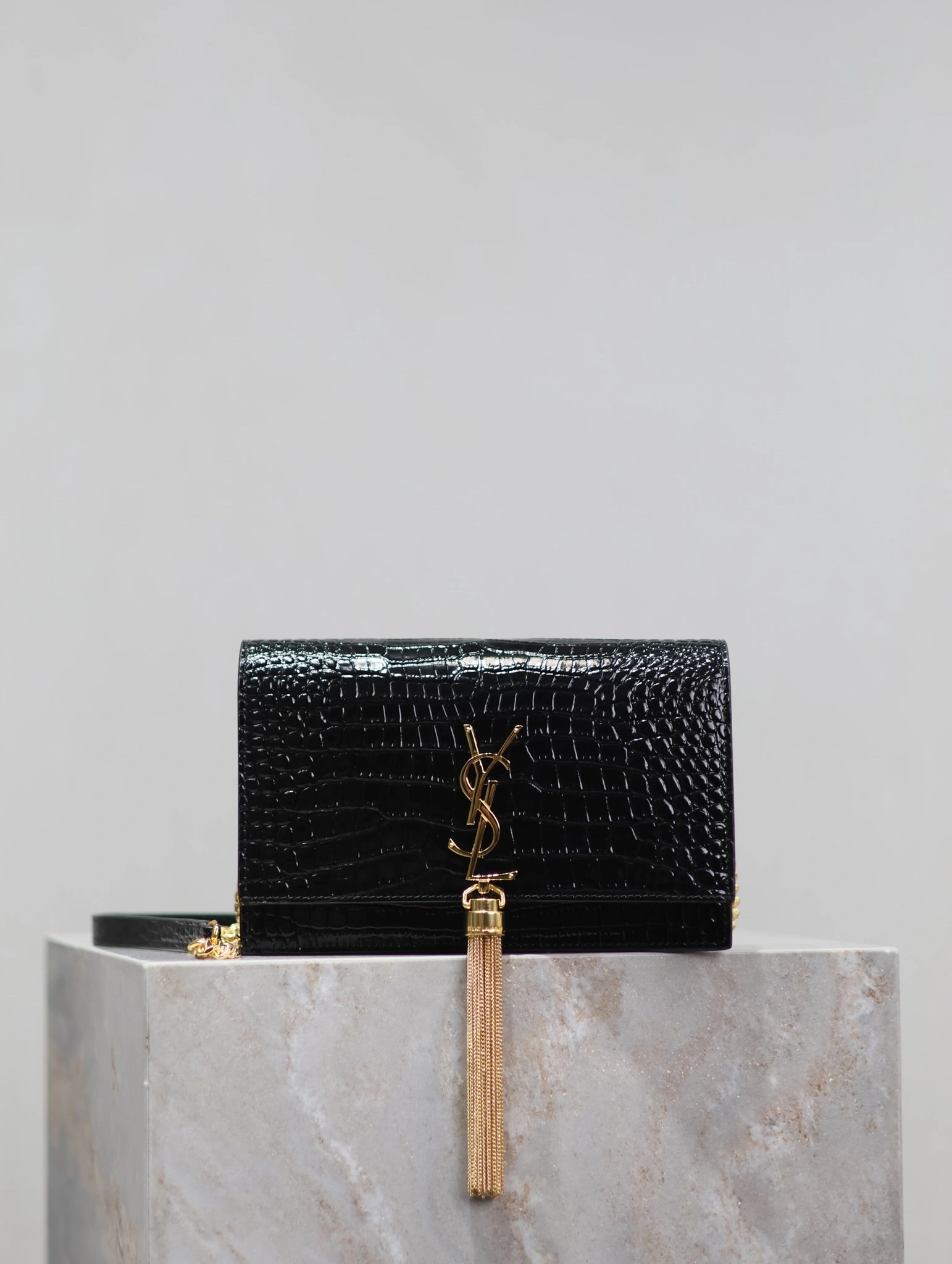MOMO-- Yv5s 452159DND1J1000 high quality version cowhide item:D-B000L0504