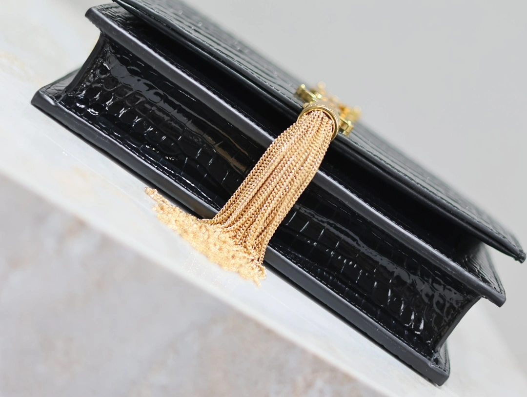MOMO-- Yv5s 452159DND1J1000 high quality version cowhide item:D-B000L0504