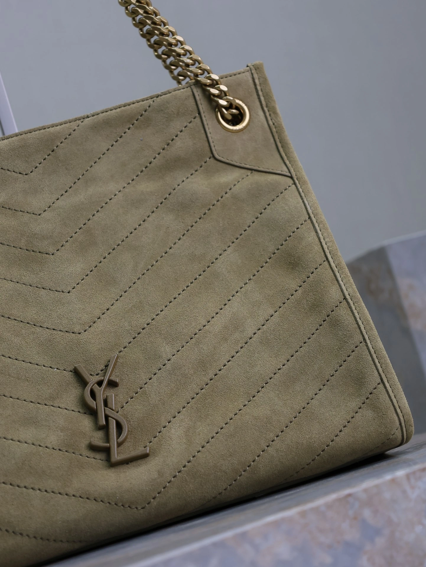 MOMO-- Yv5s 5779991U8272326 high quality version cowhide item:D-B225L0579
