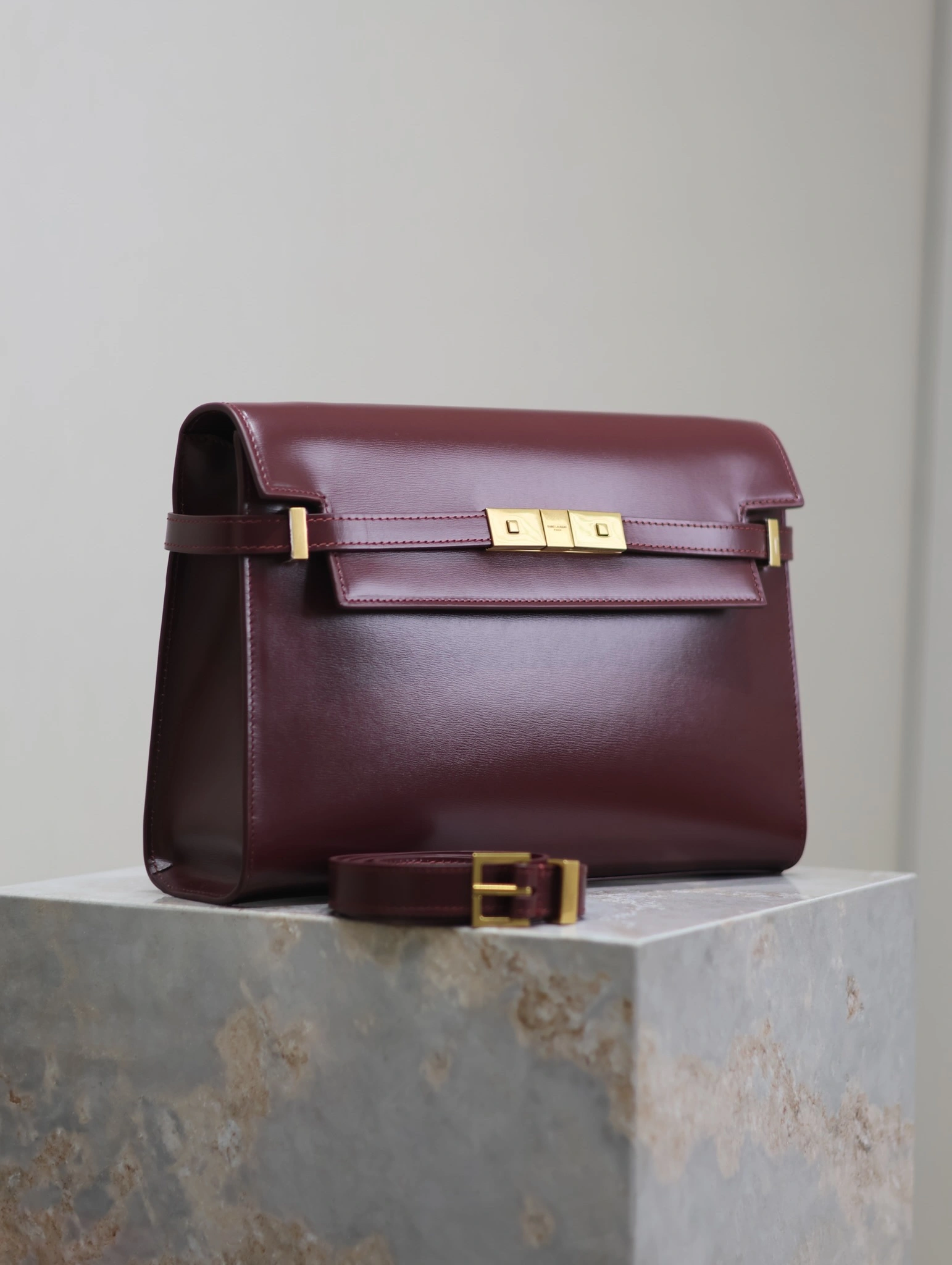 MOMO-- Yv5s 5792710SX0W6475 high quality version cowhide item:D-B000L0585