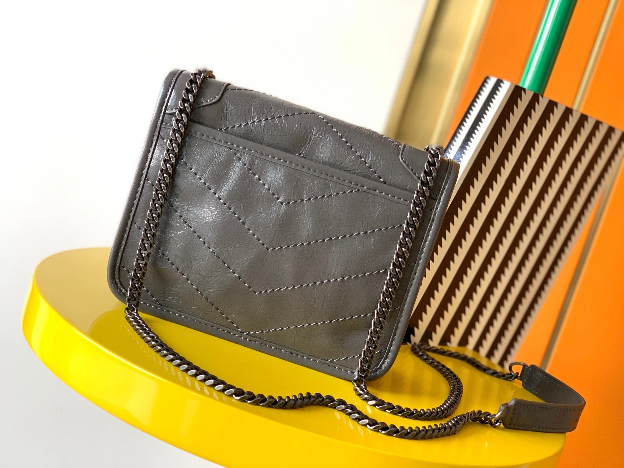 MOMO-- Yv5s 5831030EN041112 cowhide waxed skin item:D-B597F2035