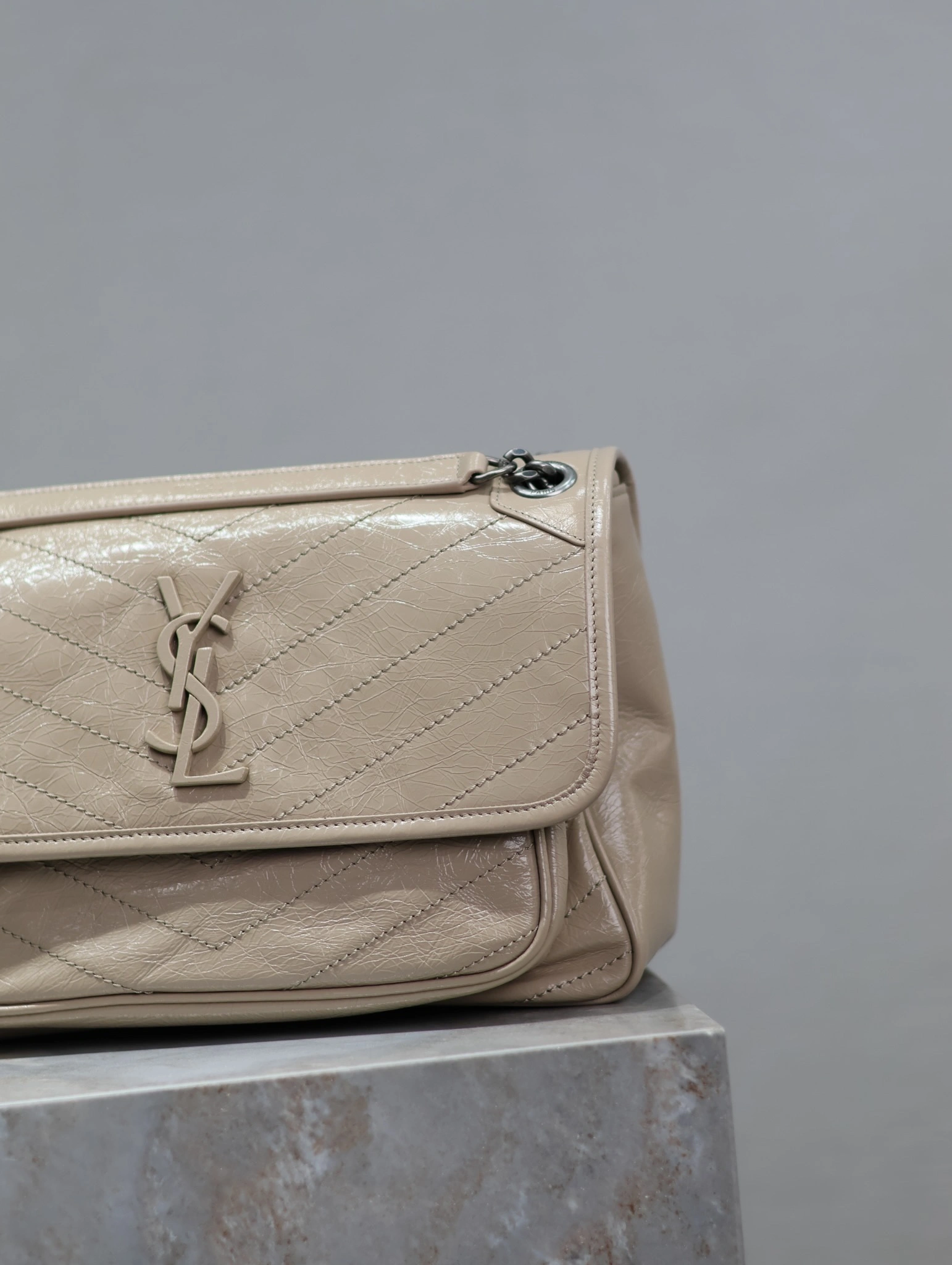 MOMO-- Yv5s 6331581YG042826 high quality version waxed skin item:D-B225L0577