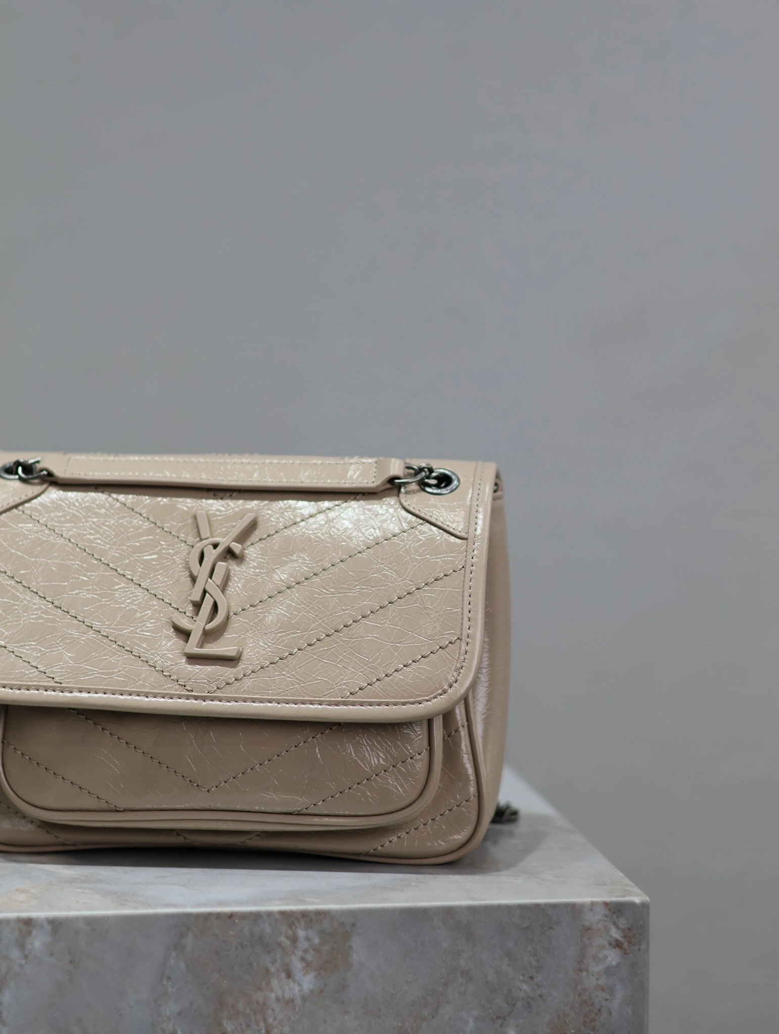 MOMO-- Yv5s 6331601YG042826 high quality version waxed skin item:D-B225L0578