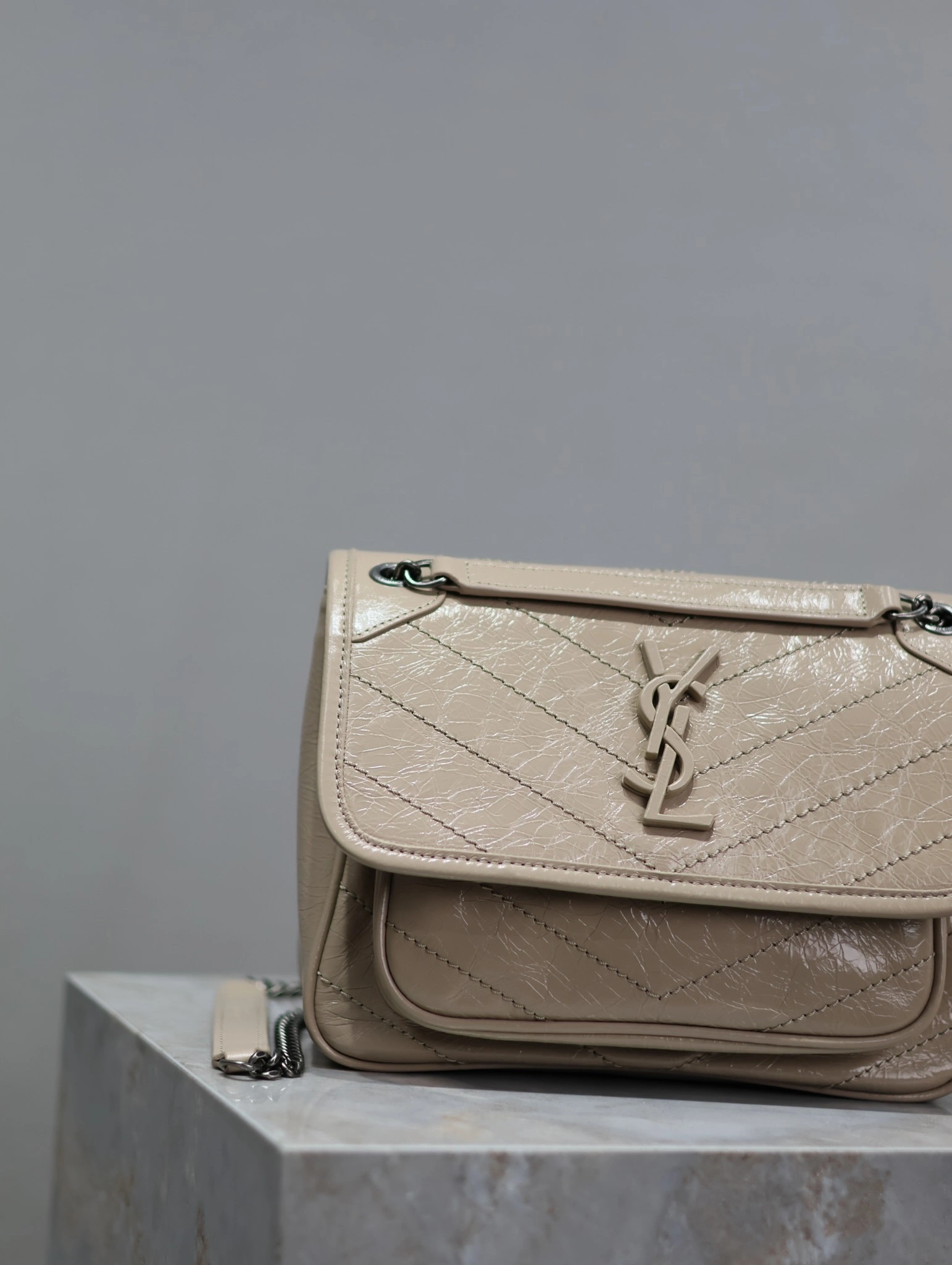 MOMO-- Yv5s 6331601YG042826 high quality version waxed skin item:D-B225L0578