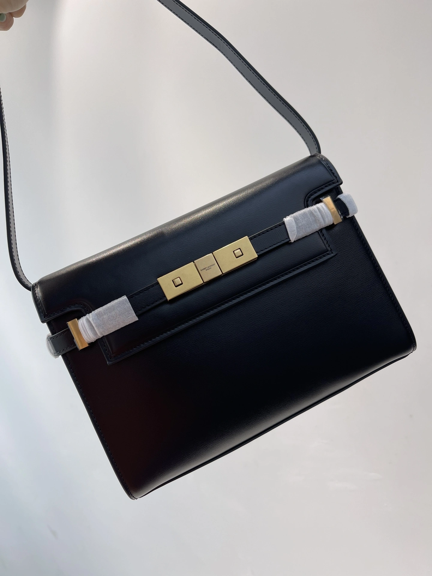 &MOMO-- Yv5s 675626-0SX0W-1000 cowhide item:D-B432F2421