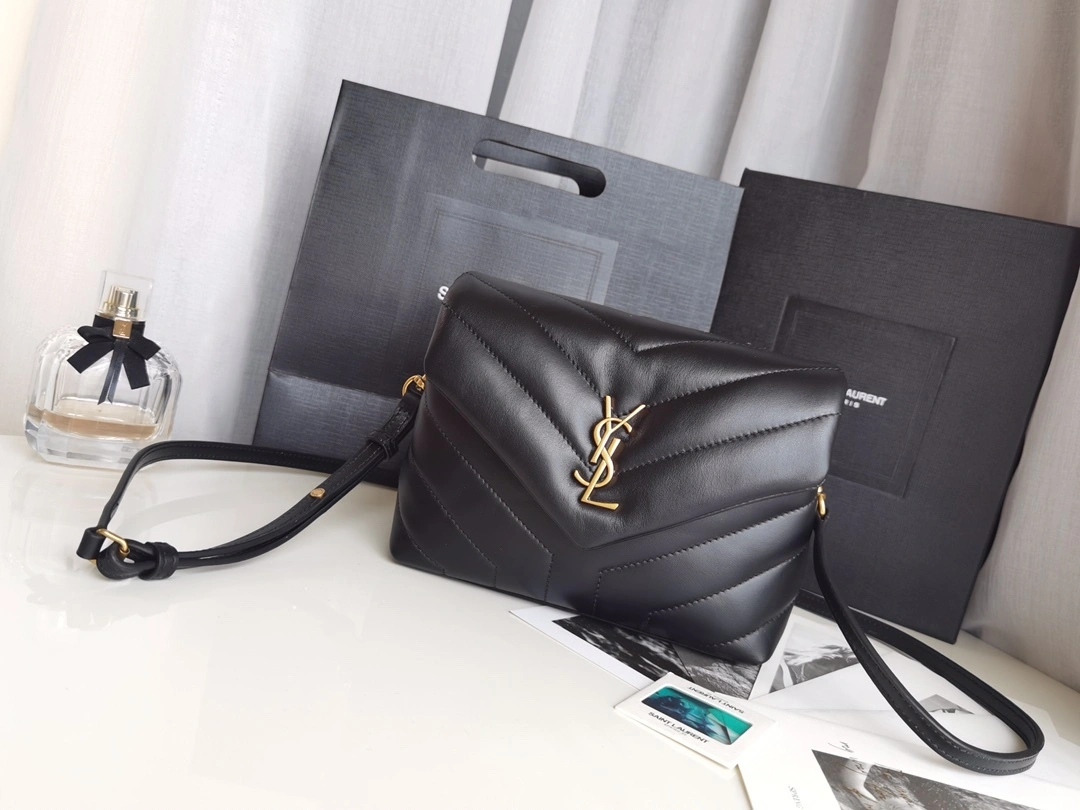MOMO-- Yv5s 678401DV7071000 Calfskin item:D-B063G2022