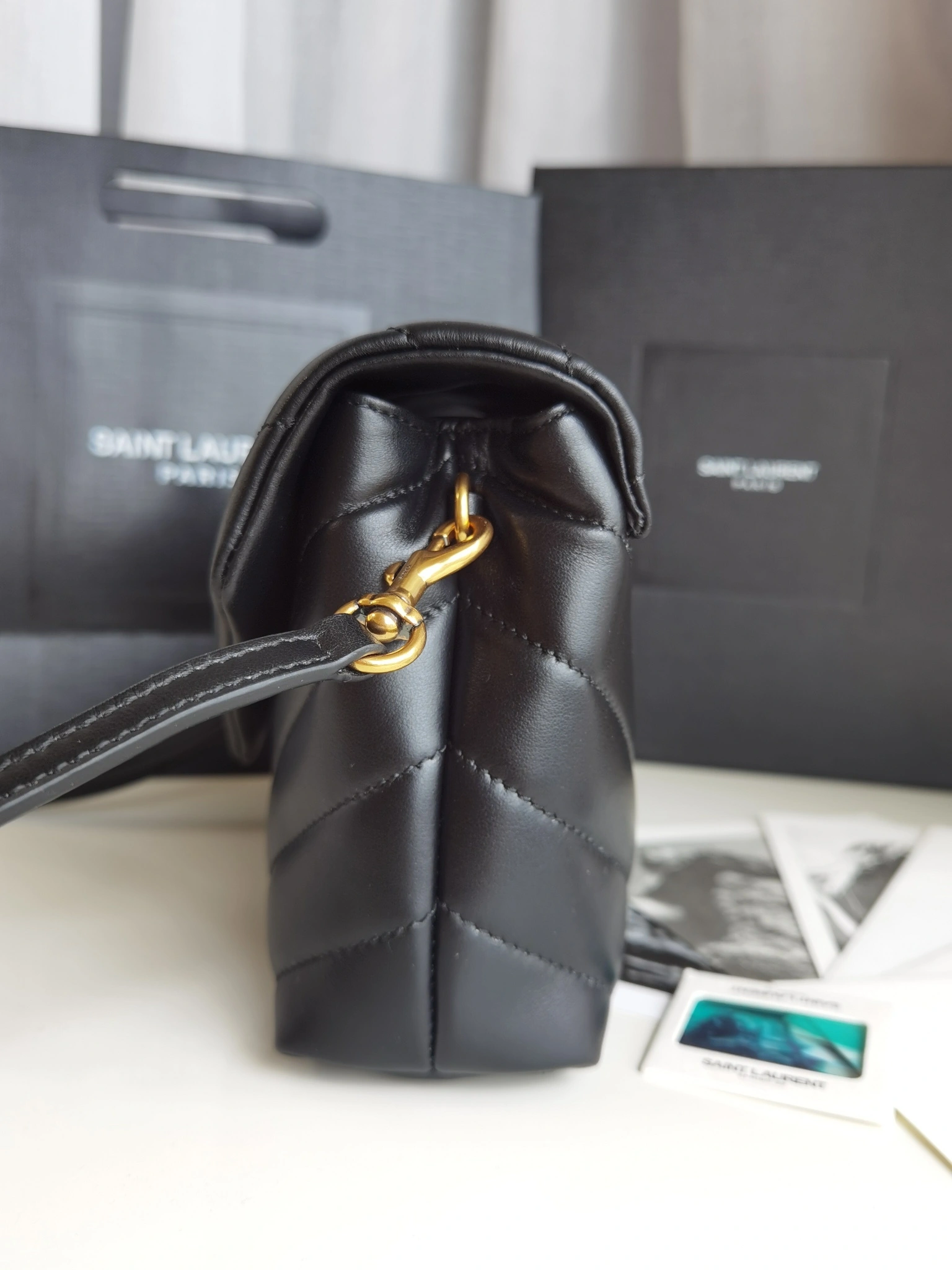MOMO-- Yv5s 678401DV7071000 Calfskin item:D-B063G2022