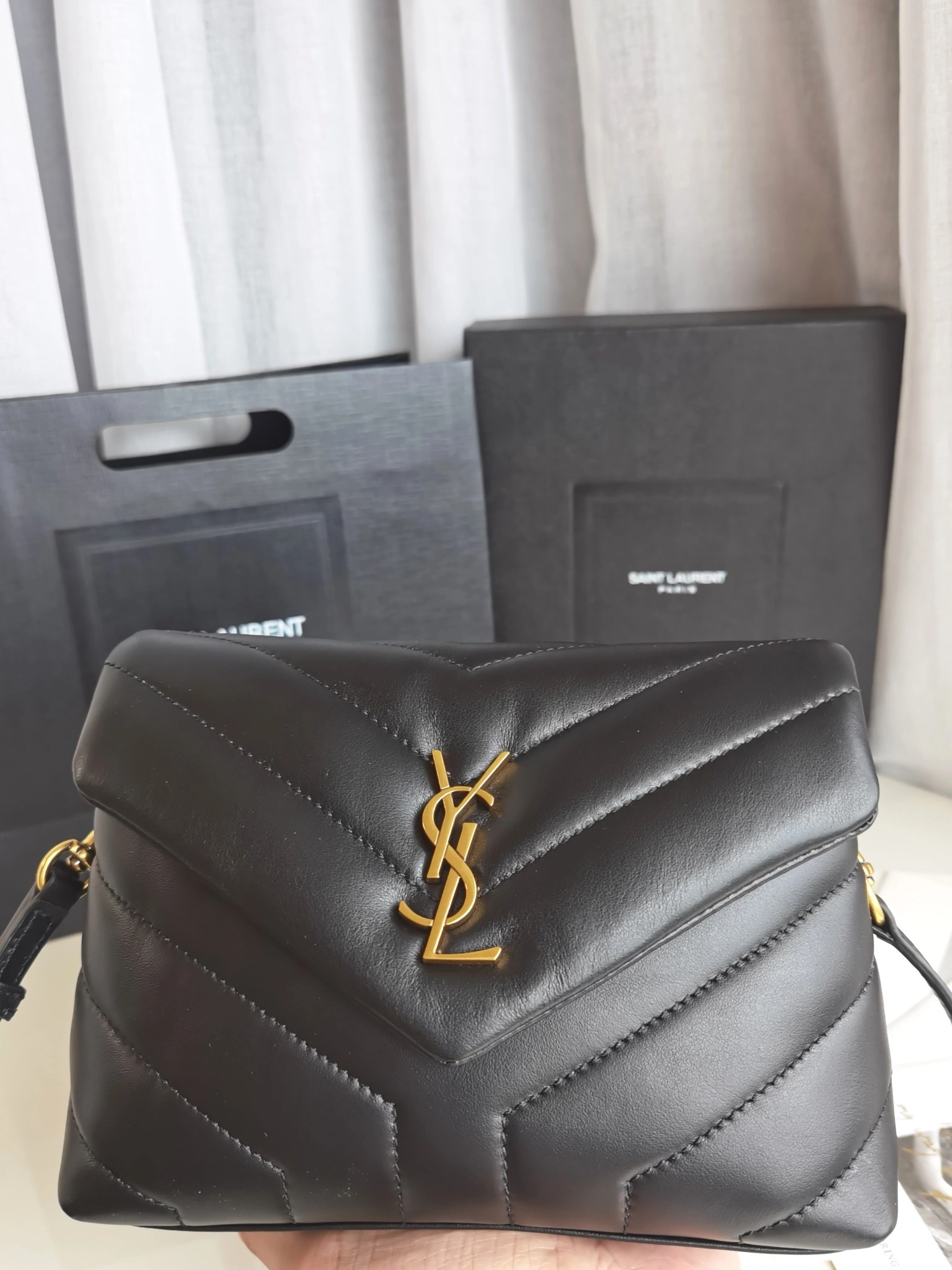 MOMO-- Yv5s 678401DV7071000 Calfskin item:D-B063G2022