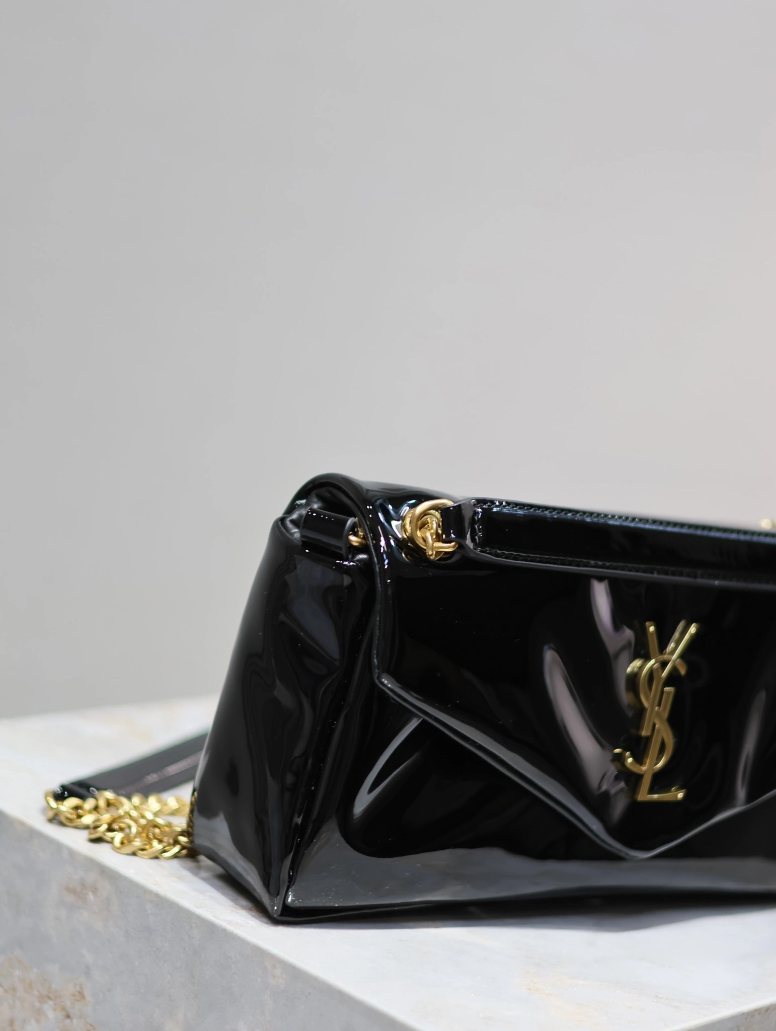 MOMO-- Yv5s 734153-AHG07-1000 high quality version cowhide item:E-B000I0535
