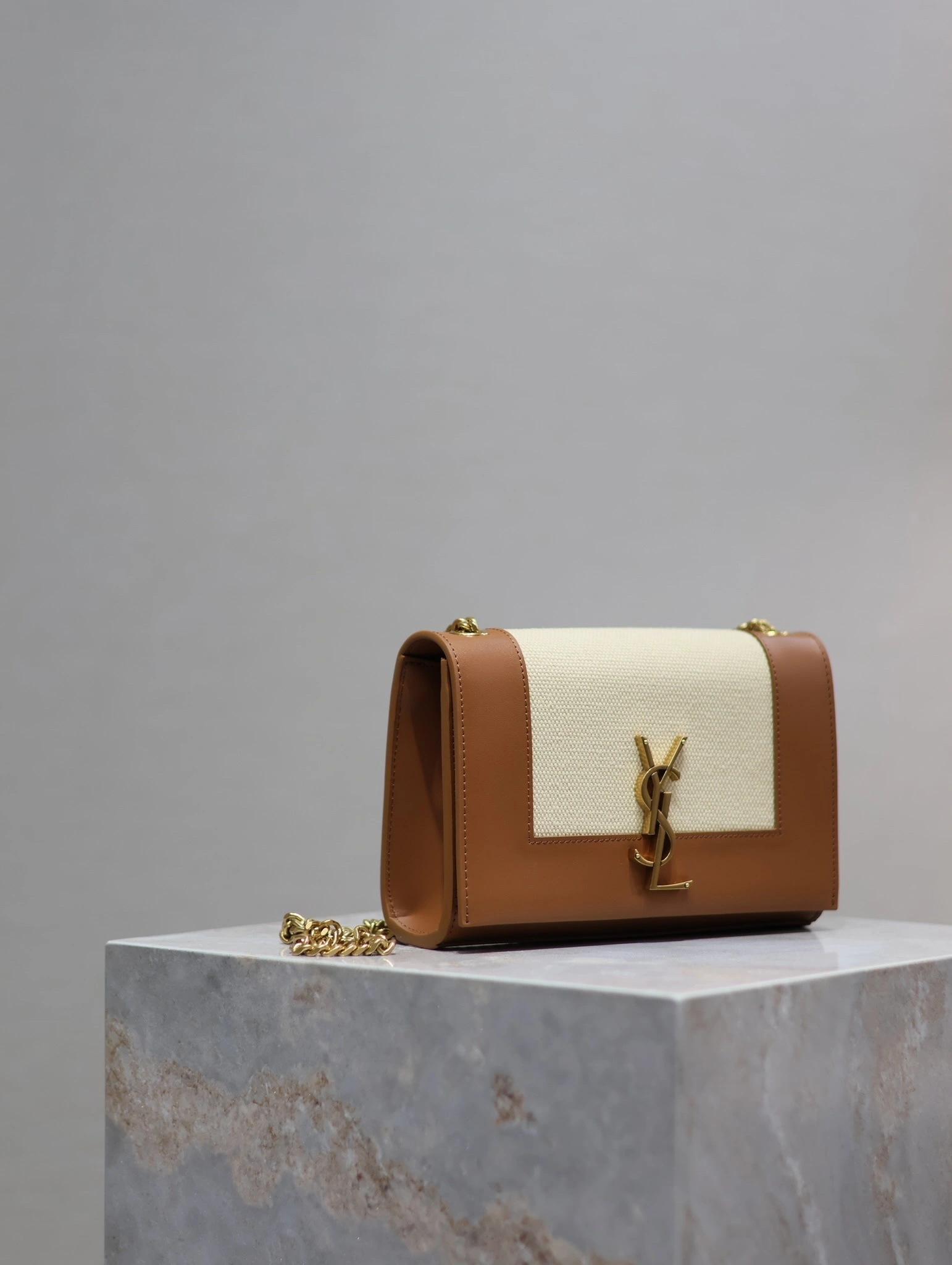 MOMO-- Yv5s 742580FACW69316 high quality version cowhide item:D-B225L0598