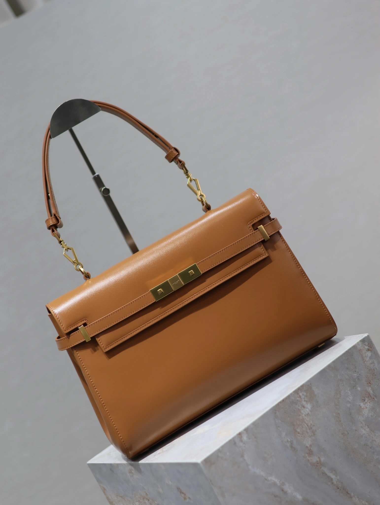 MOMO-- Yv5s 7472480SX0W2536 high quality version cowhide item:D-B000L0583