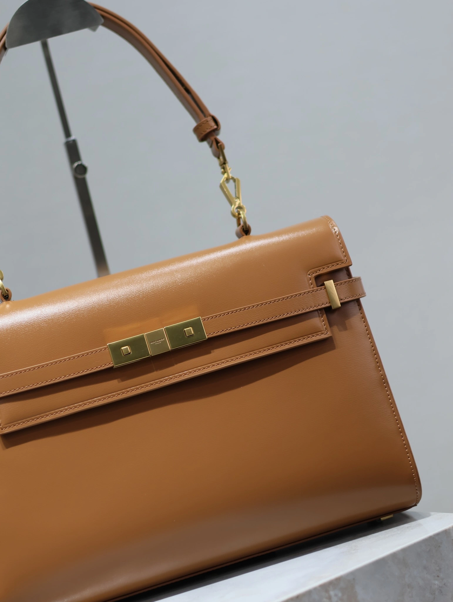 MOMO-- Yv5s 7472480SX0W2536 high quality version cowhide item:D-B000L0583
