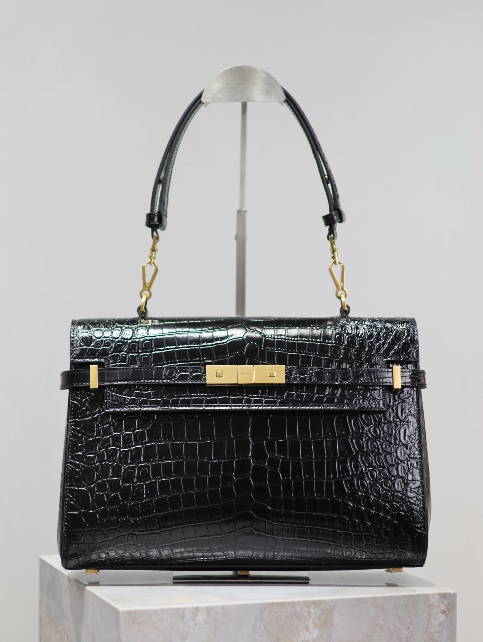 MOMO-- Yv5s 758618E5V0K1000 high quality version cowhide item:D-B000L0551