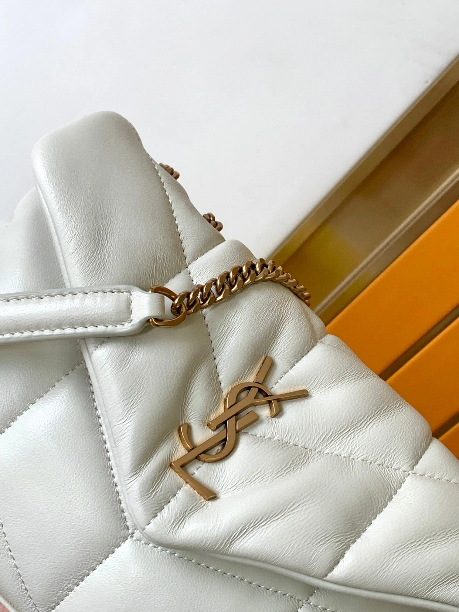 MOMO-- Yv5s 7593371EL079207 high quality version sheepskin item:D-B000L0520