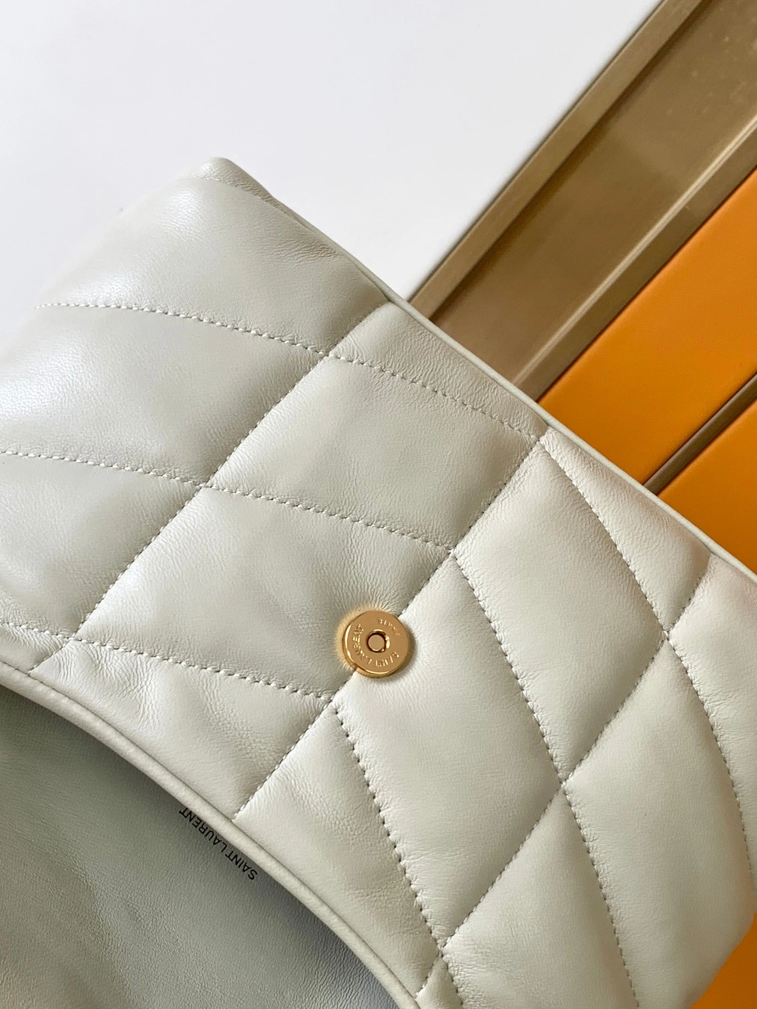 MOMO-- Yv5s 7593371EL079207 high quality version sheepskin item:D-B000L0520