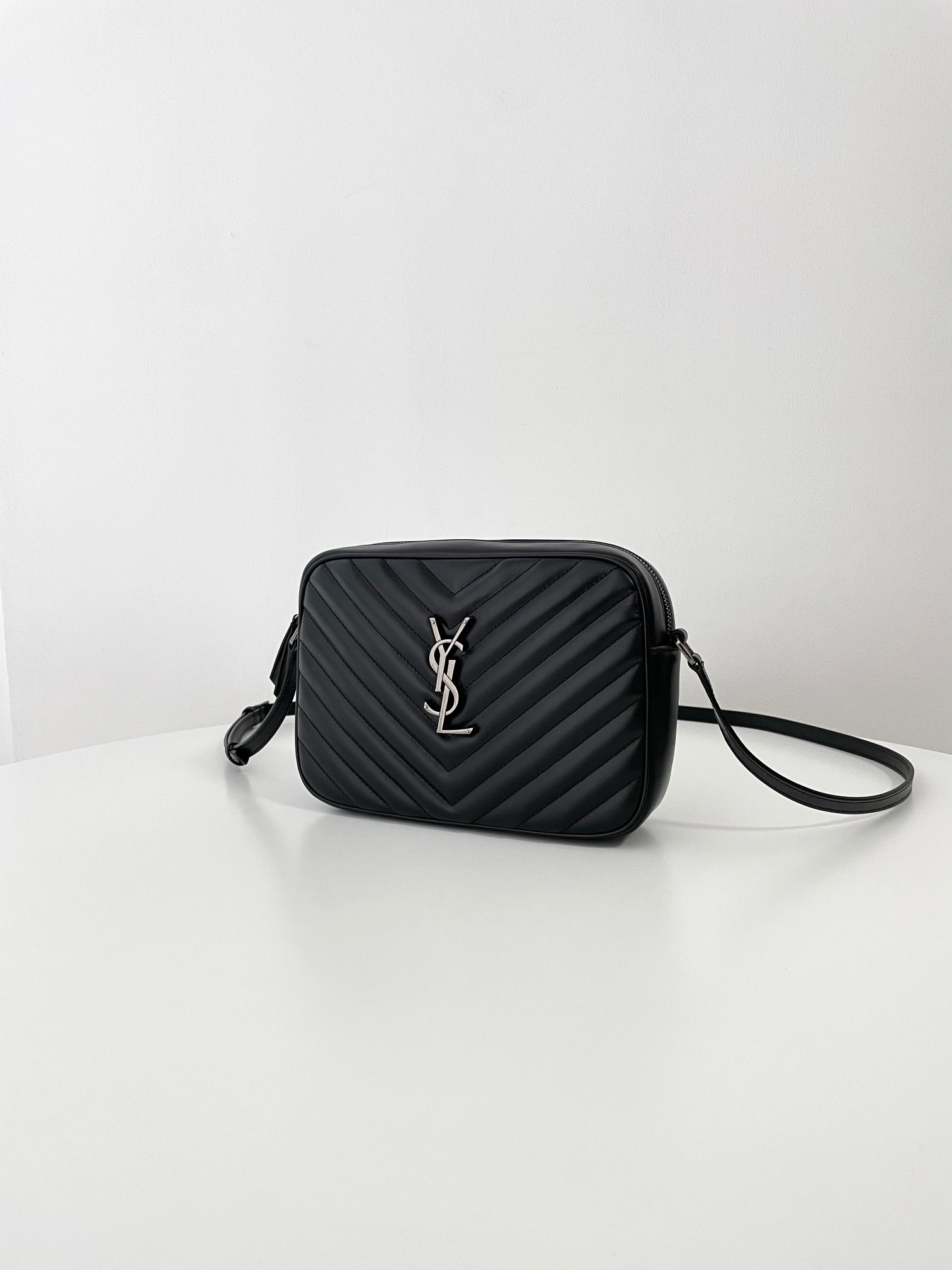 MOMO-- Yv5s 761554DV7041000 high quality version Calfskin item:D-B000L0510