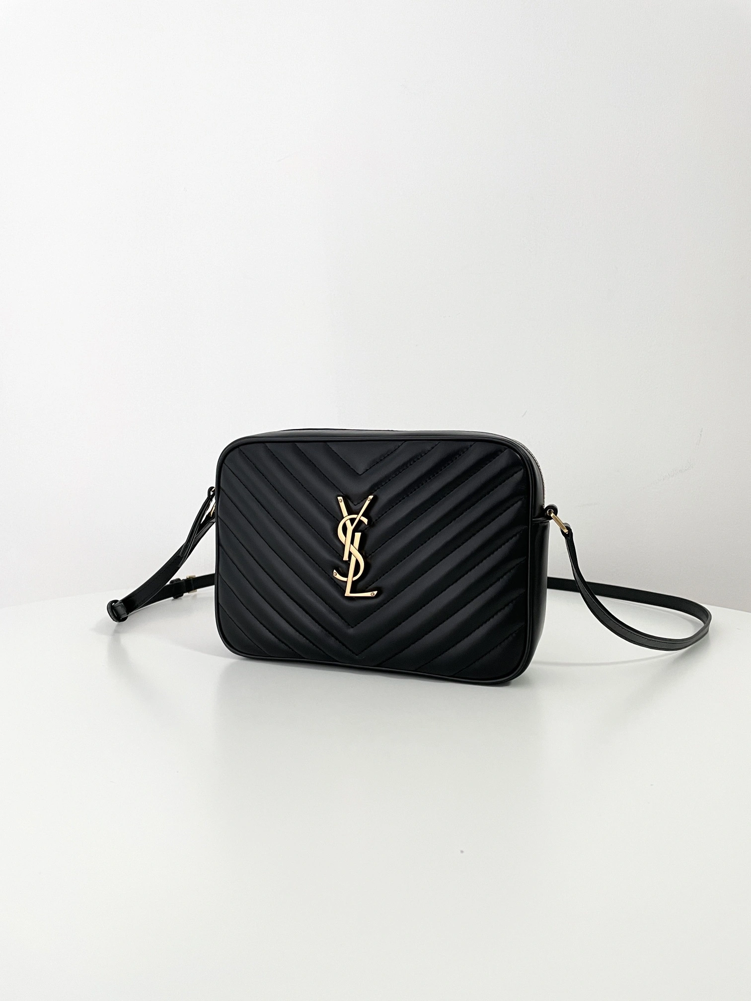 MOMO-- Yv5s 761554DV7071000 high quality version Calfskin item:D-B000L0508