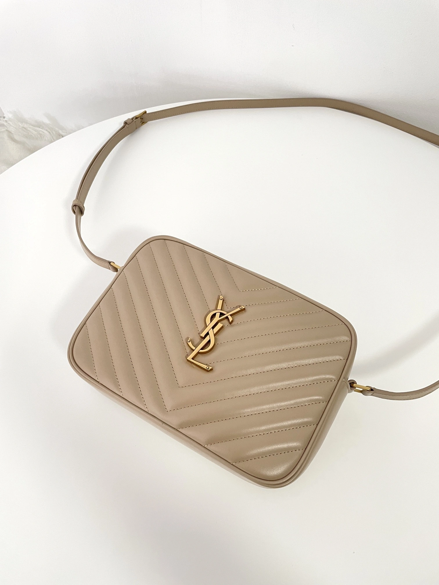 MOMO-- Yv5s 761554DV7072721 high quality version Calfskin item:D-B000L0511