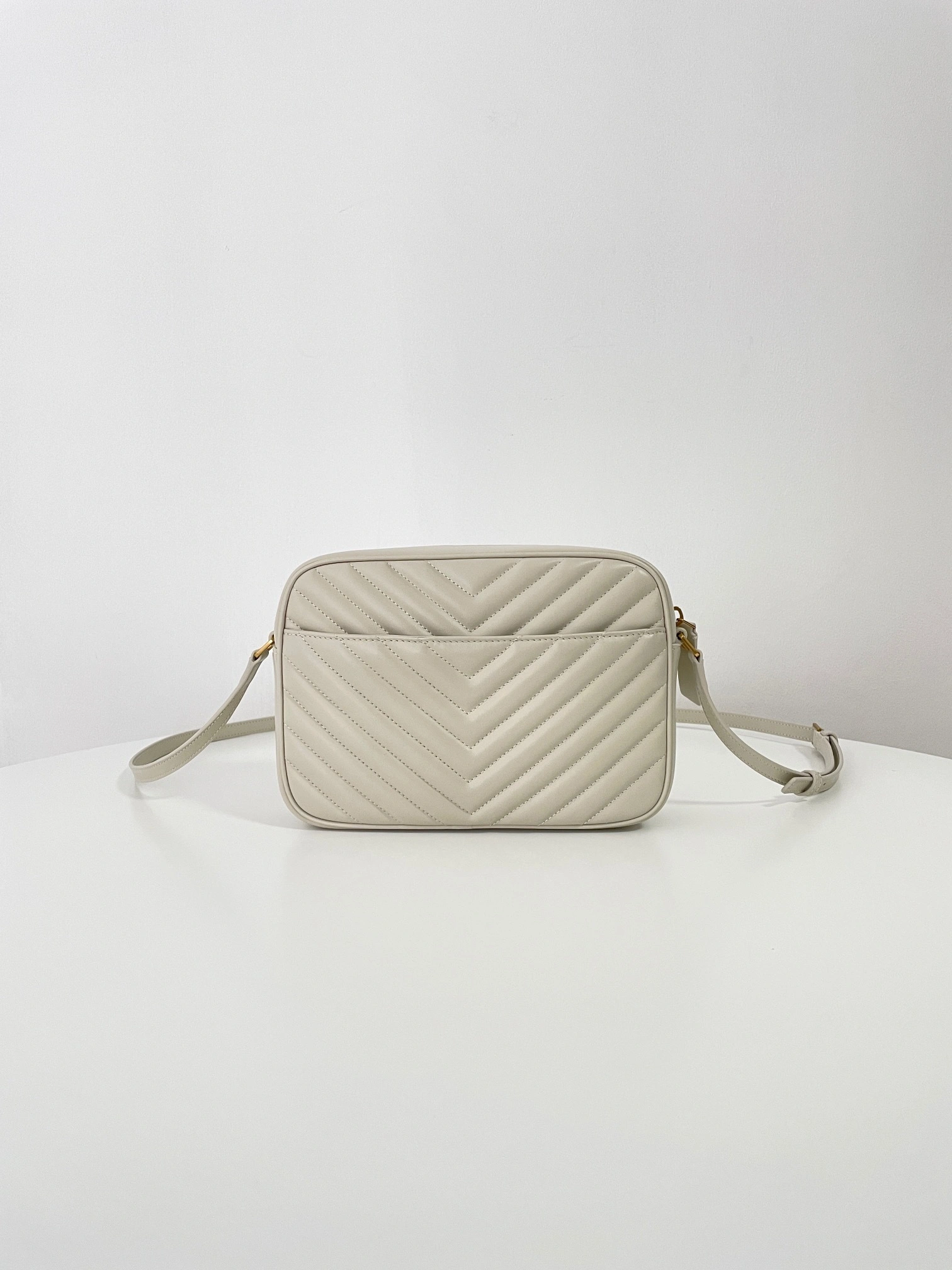 MOMO-- Yv5s 761554DV7079207 high quality version Calfskin item:D-B000L0509
