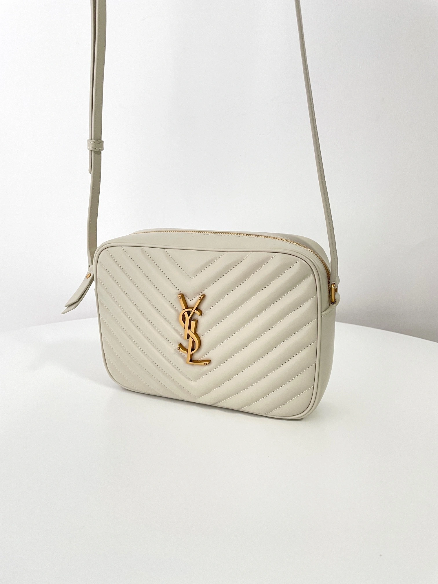 MOMO-- Yv5s 761554DV7079207 high quality version Calfskin item:D-B000L0509