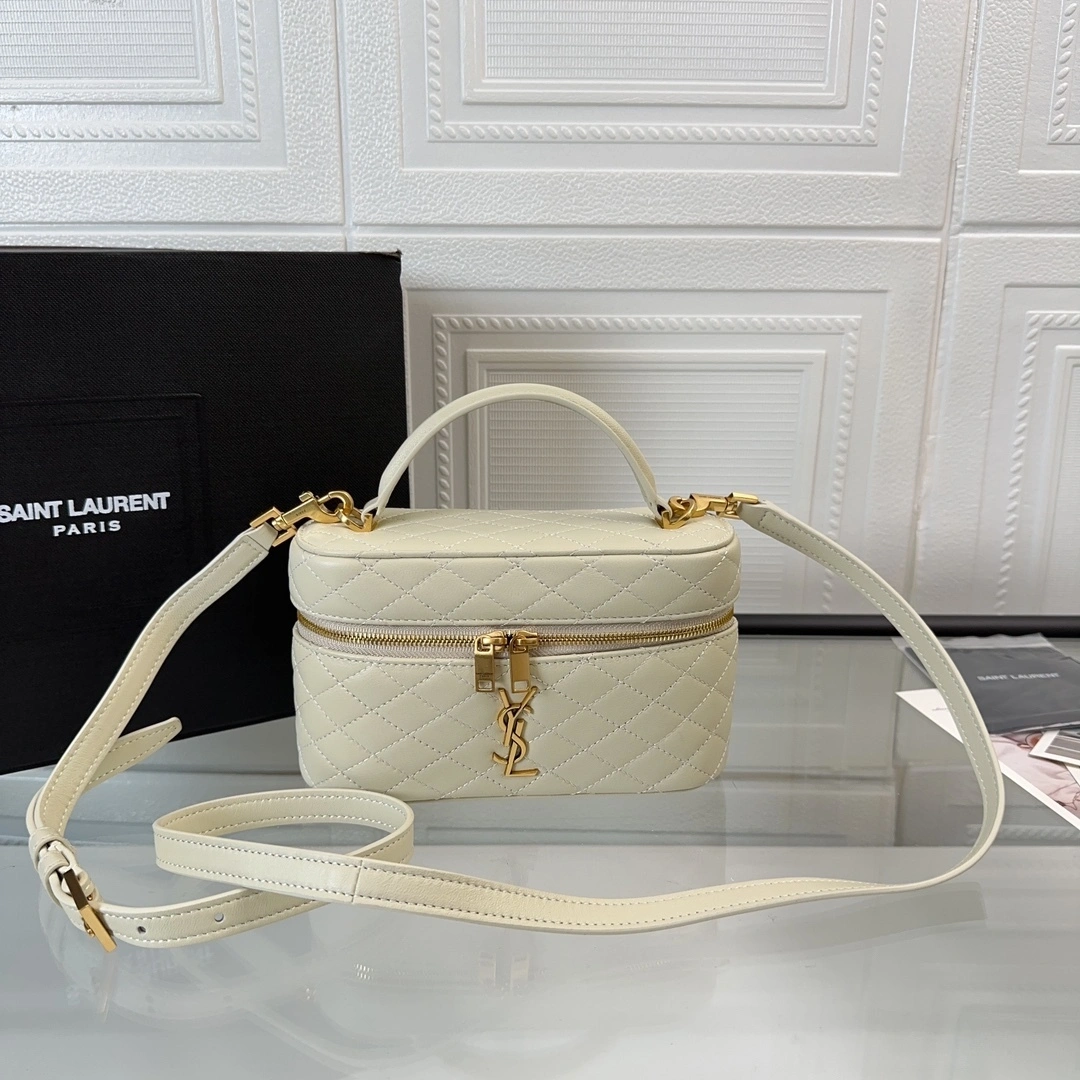 MOMO-- Yv5s 766731-1EL07-9207 7667311EL079207 sheepskin item:D-B000H0136