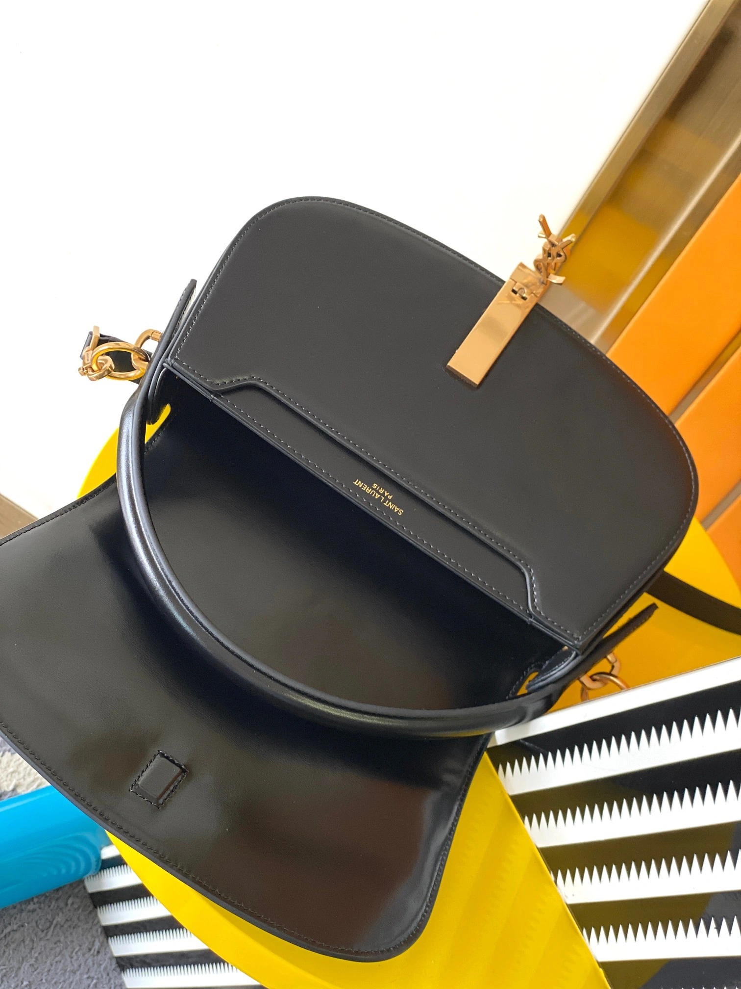 MOMO-- Yv5s 787671-0SX0W-1000 7876710SX0W1000 Calfskin item:D-B597F2037