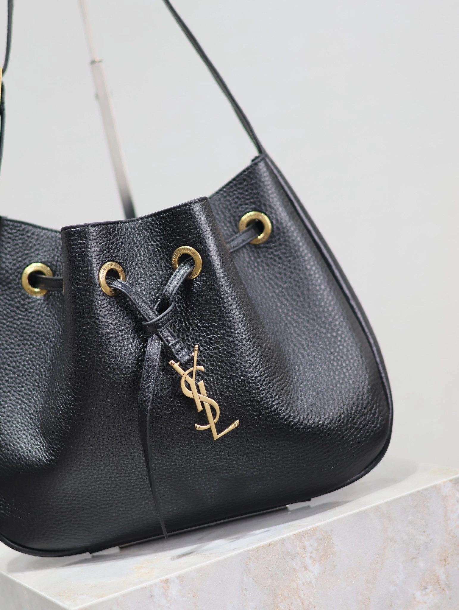 MOMO-- Yv5s 796626AADUU1000 high quality version cowhide item:D-B000L0567