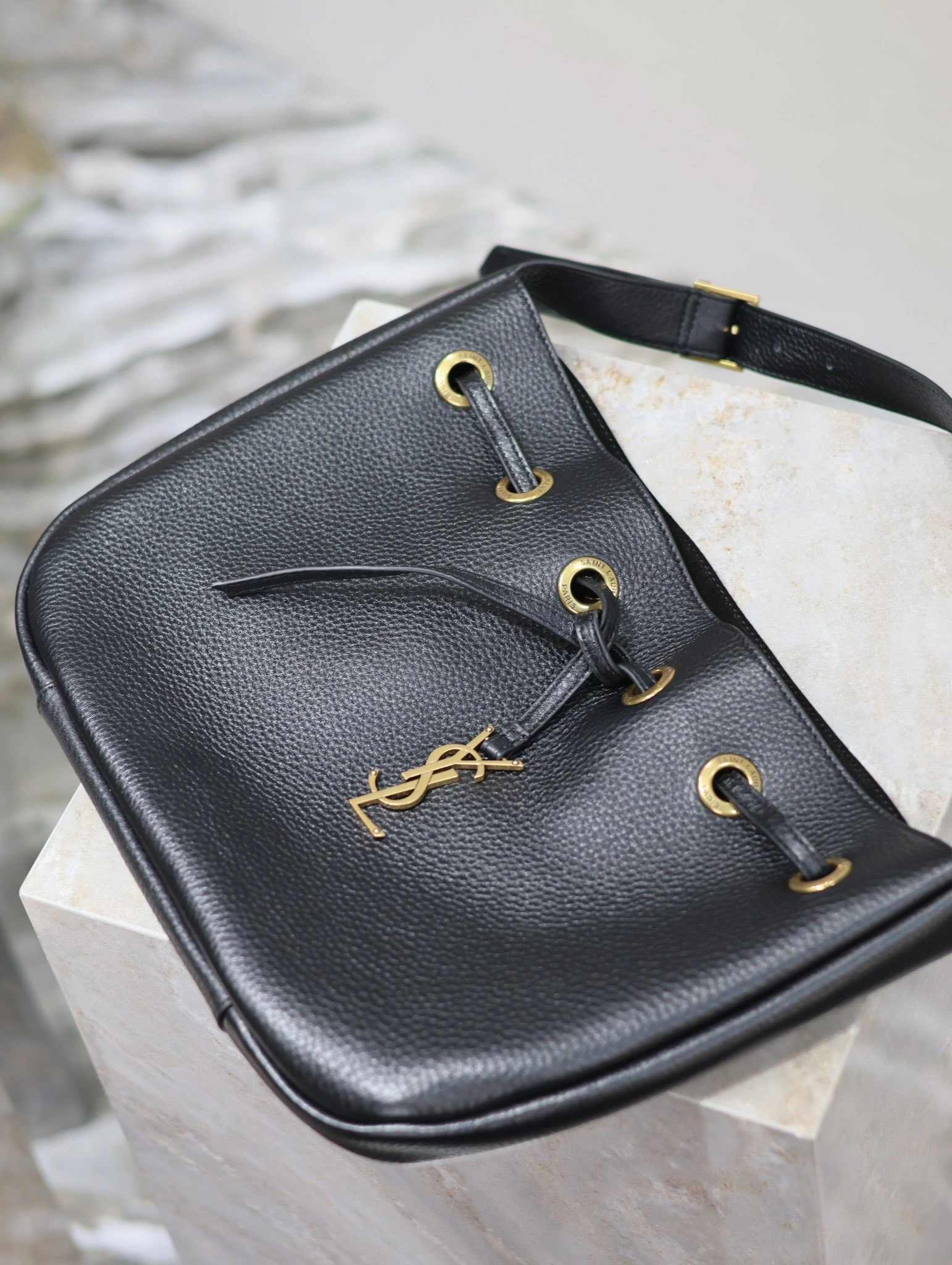 MOMO-- Yv5s 796626AADUU1000 high quality version cowhide item:D-B000L0567