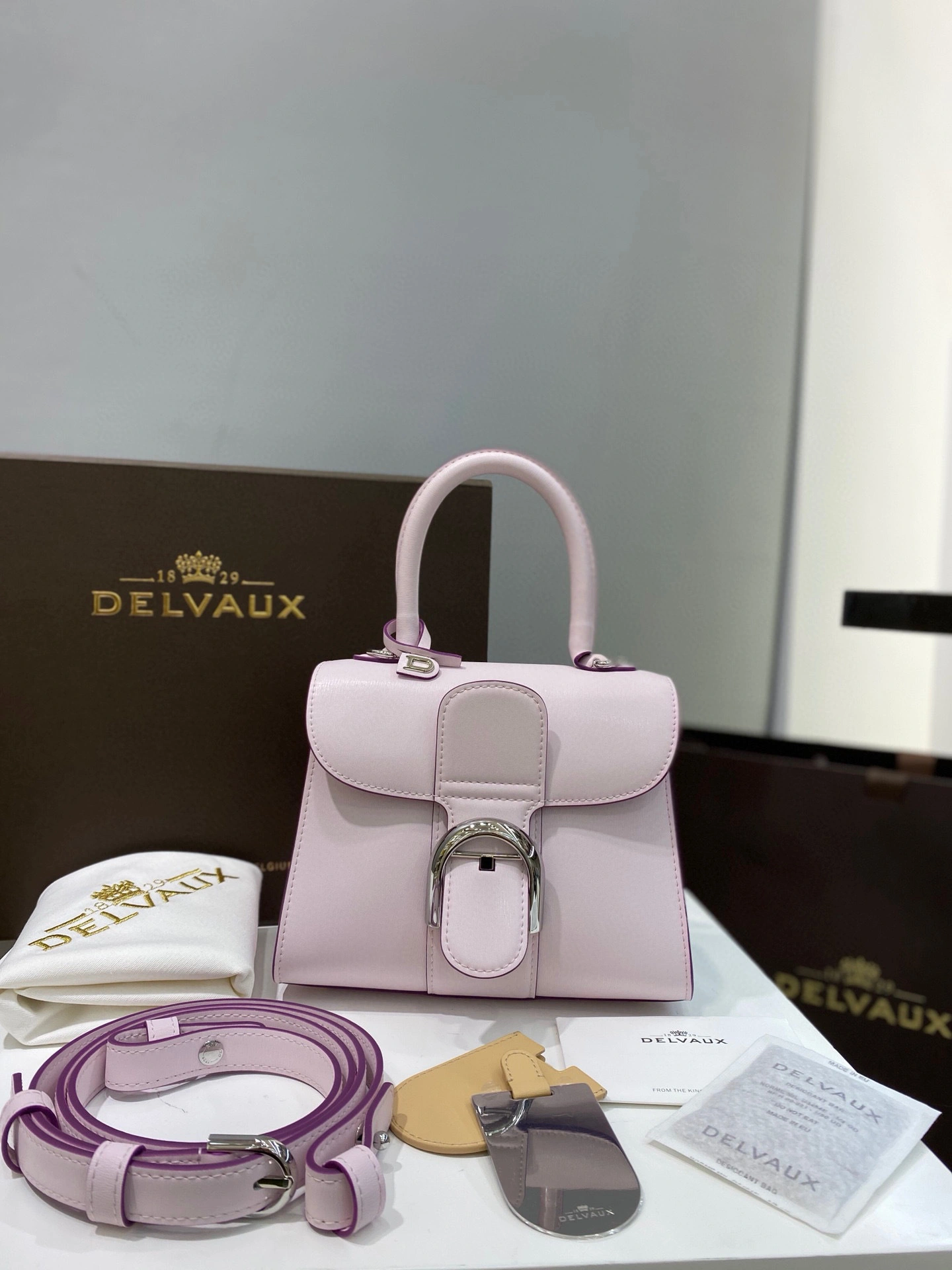 MOMO-- brillant box high quality version item : 202B13K2748-2