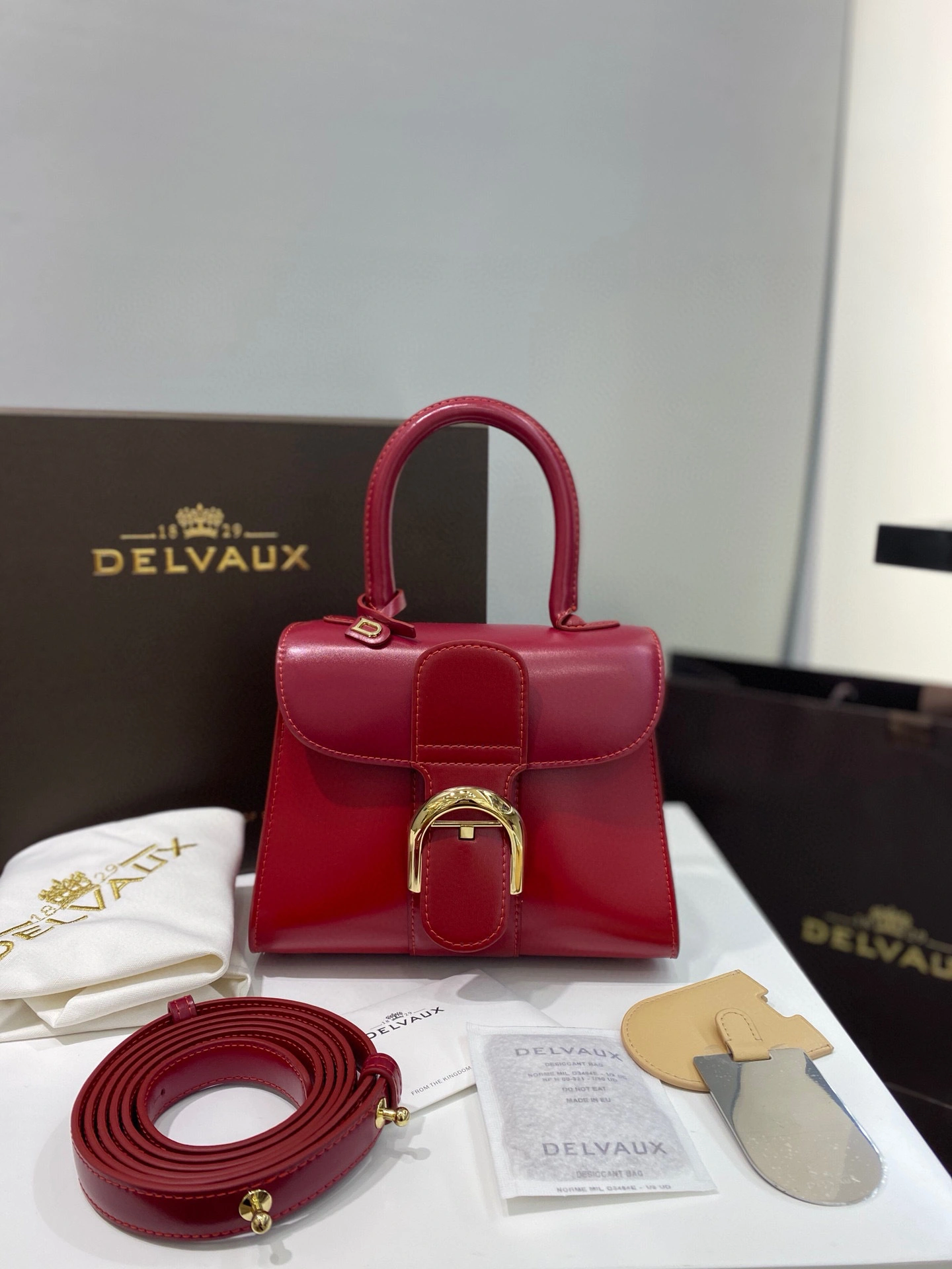 MOMO-- brillant box high quality version item : 202B13K2748-2