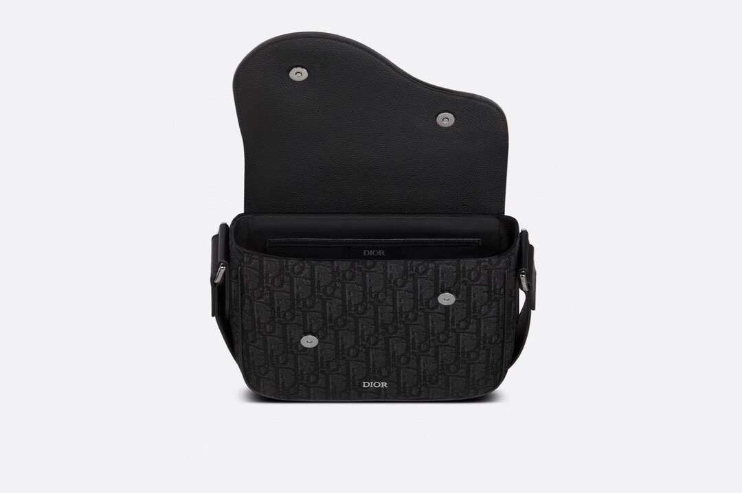 *MOMO---cowhide 2 clour item :063B68E2003-2