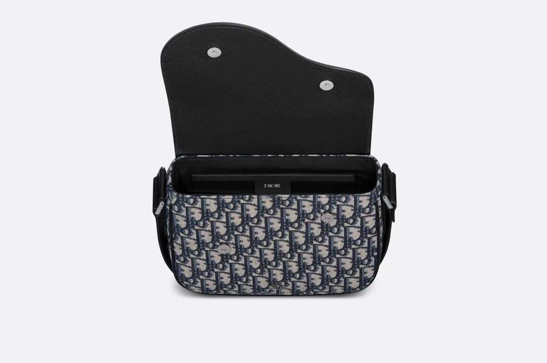 *MOMO---cowhide 2 clour item :063B68E2003-2